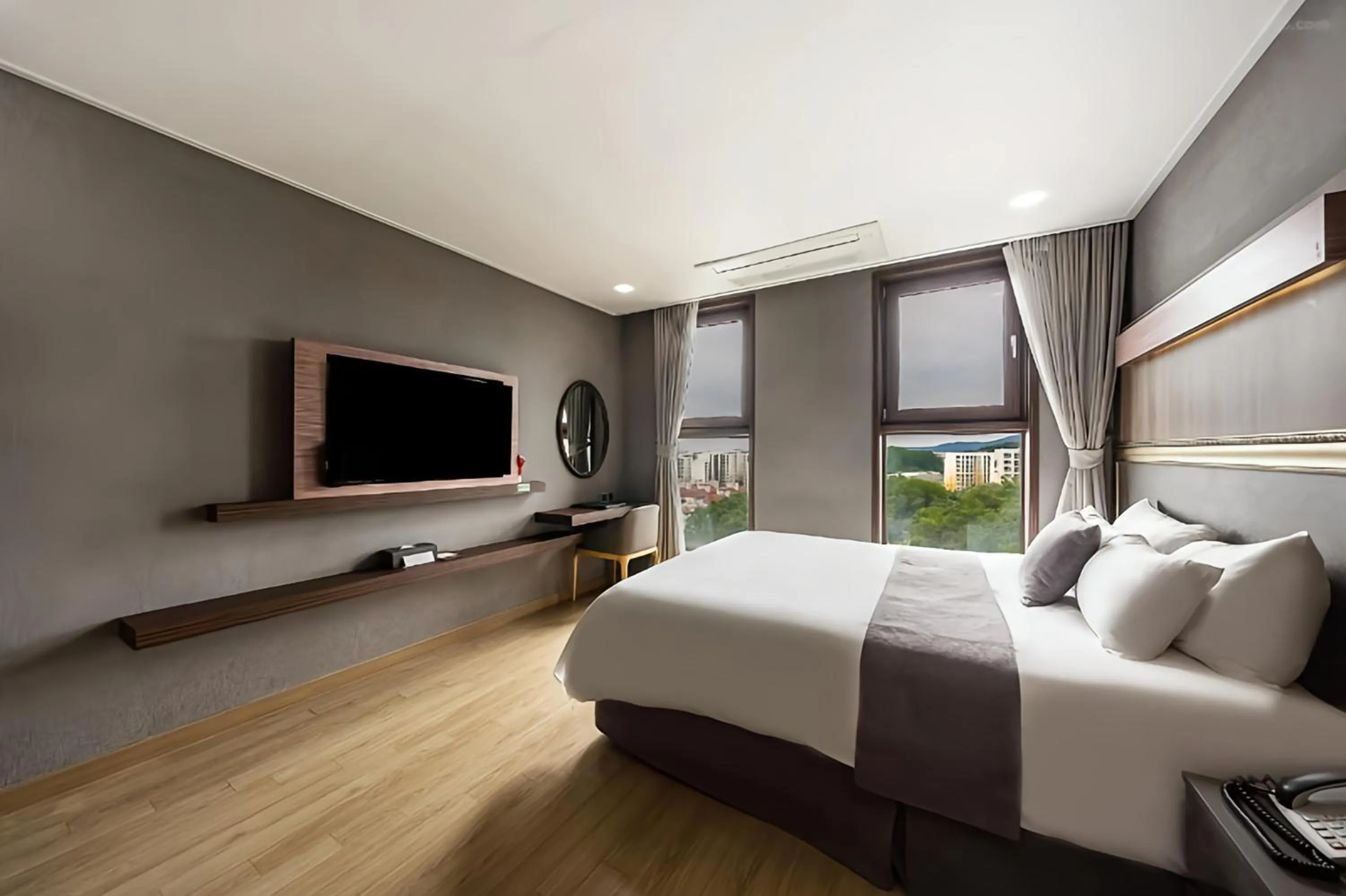 Property building, Bed in Hotel L'art Gimpo