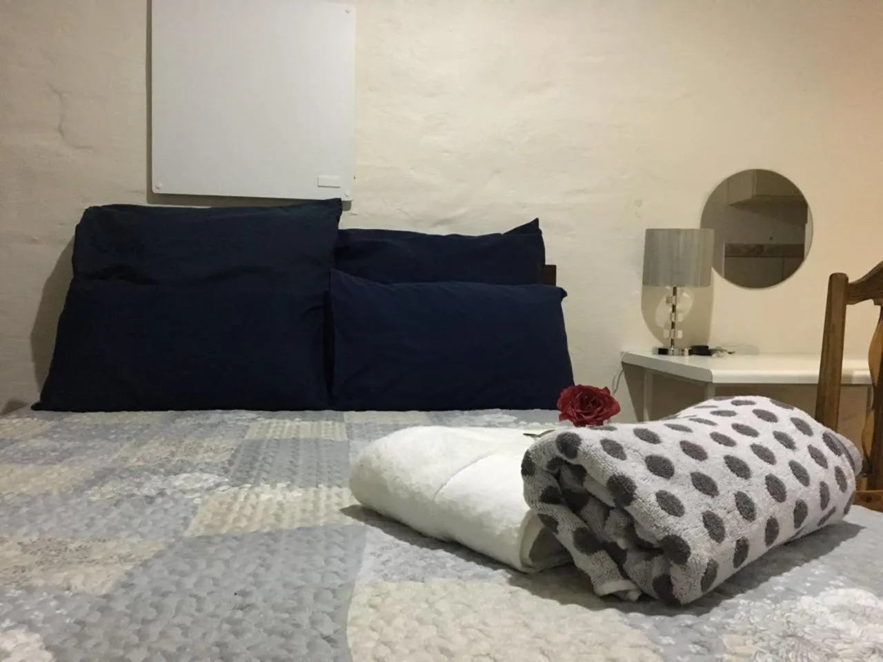 Property building, Bed in The Lighthouse Guesthouse