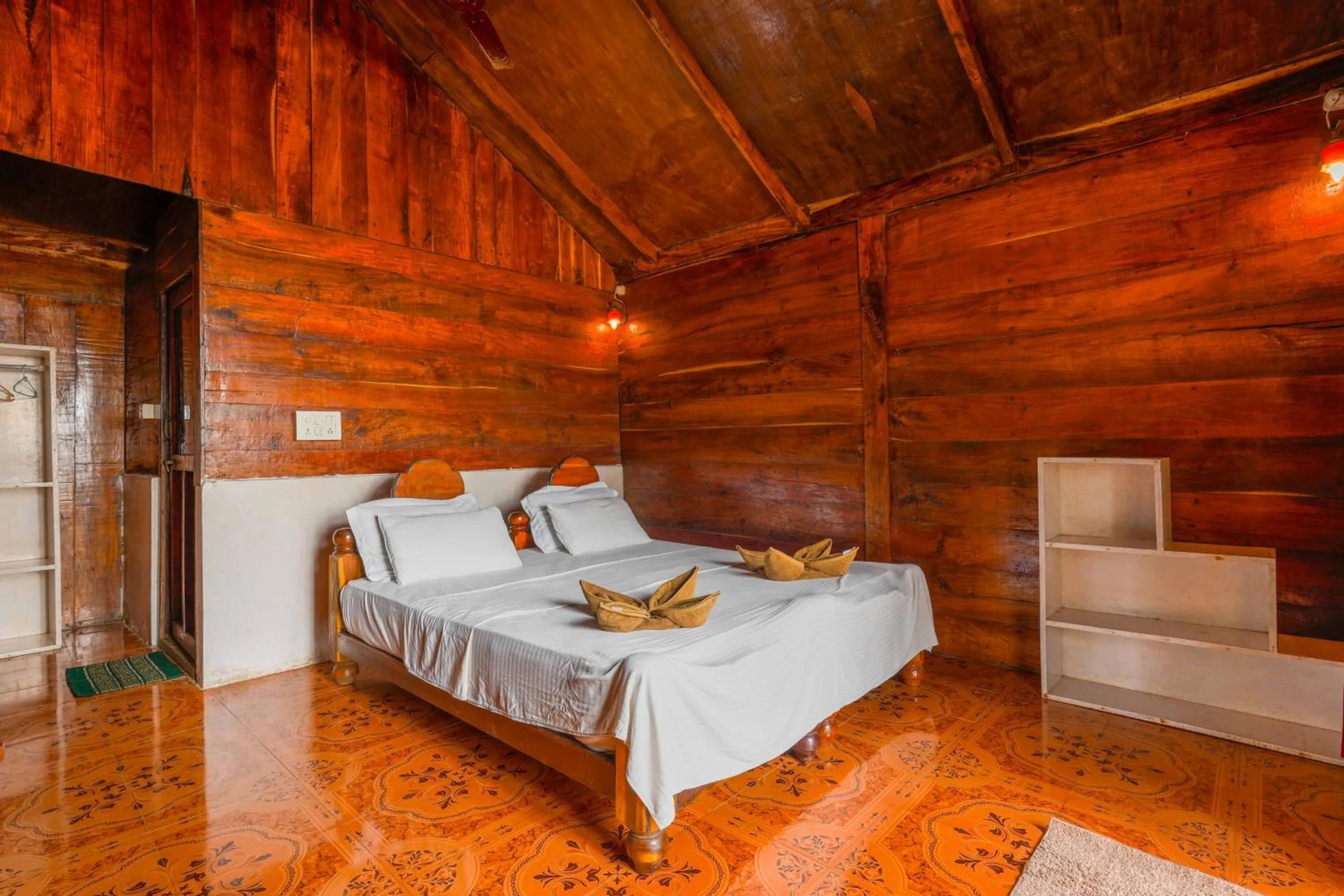 Bedroom, Bed in Blue Lagoon Resort Goa