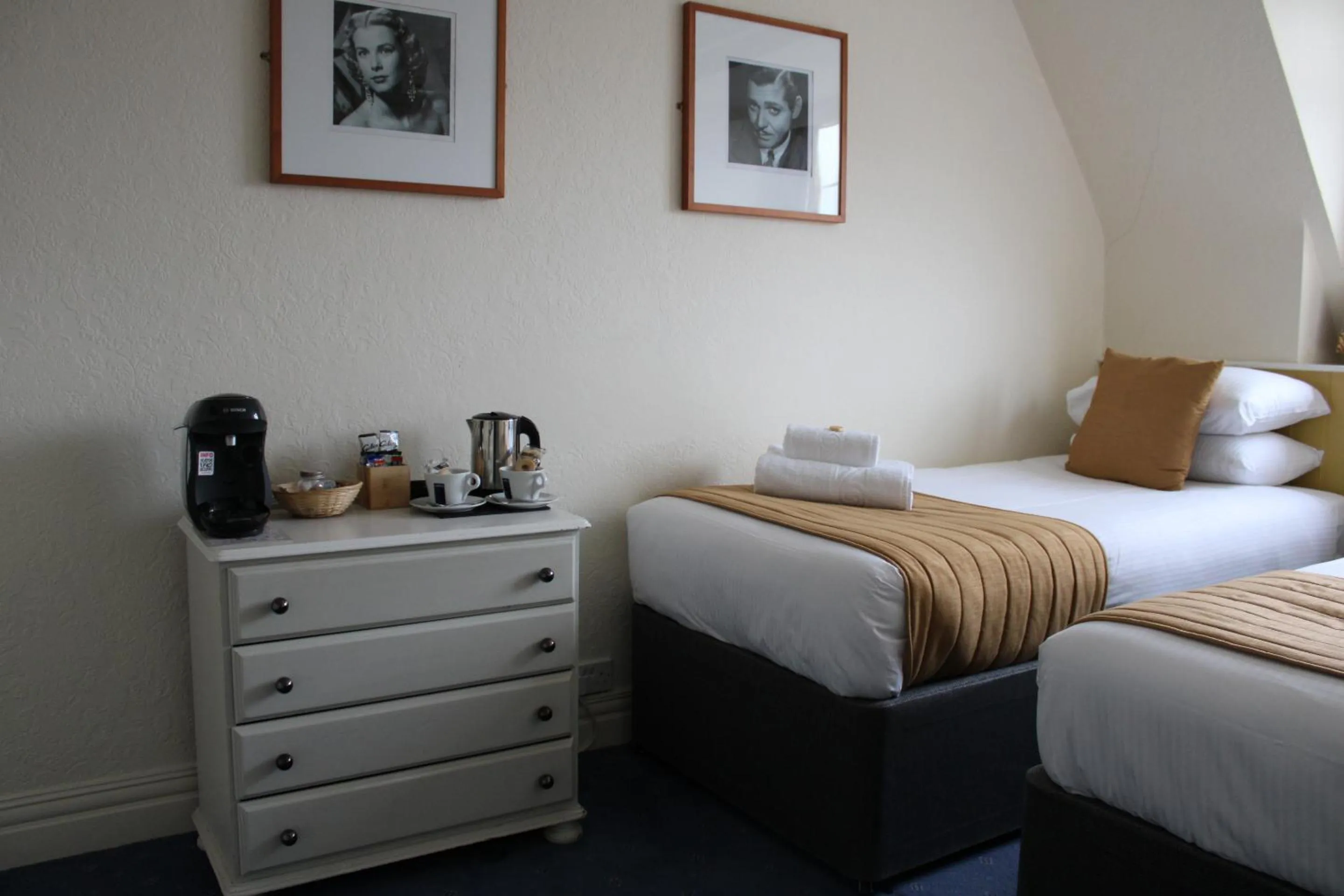Bedroom, Bed in The Birdham Hotel & Restaurant