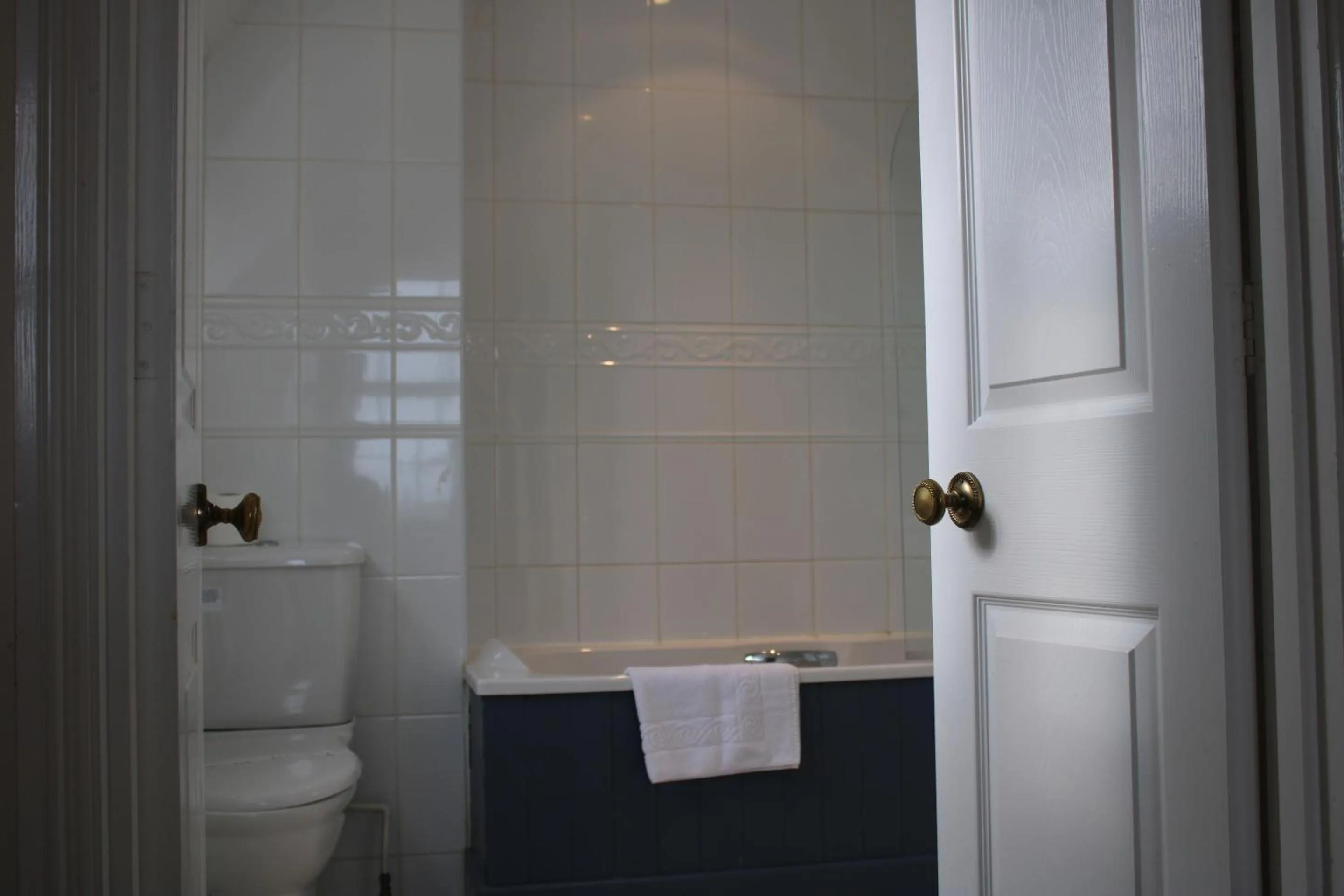 Bathroom in The Birdham Hotel & Restaurant