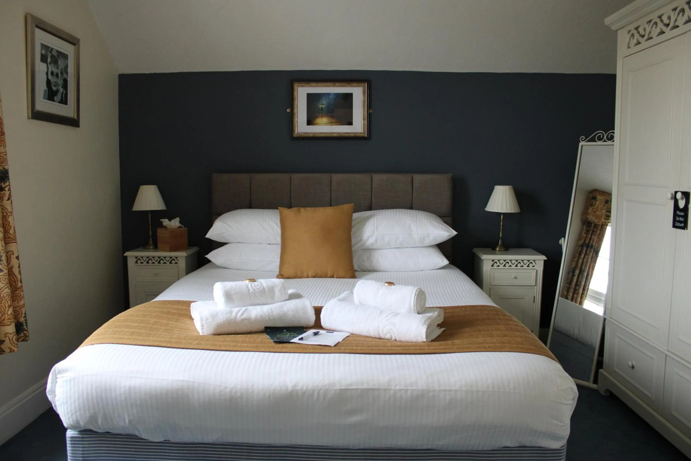 Bedroom, Bed in The Birdham Hotel & Restaurant