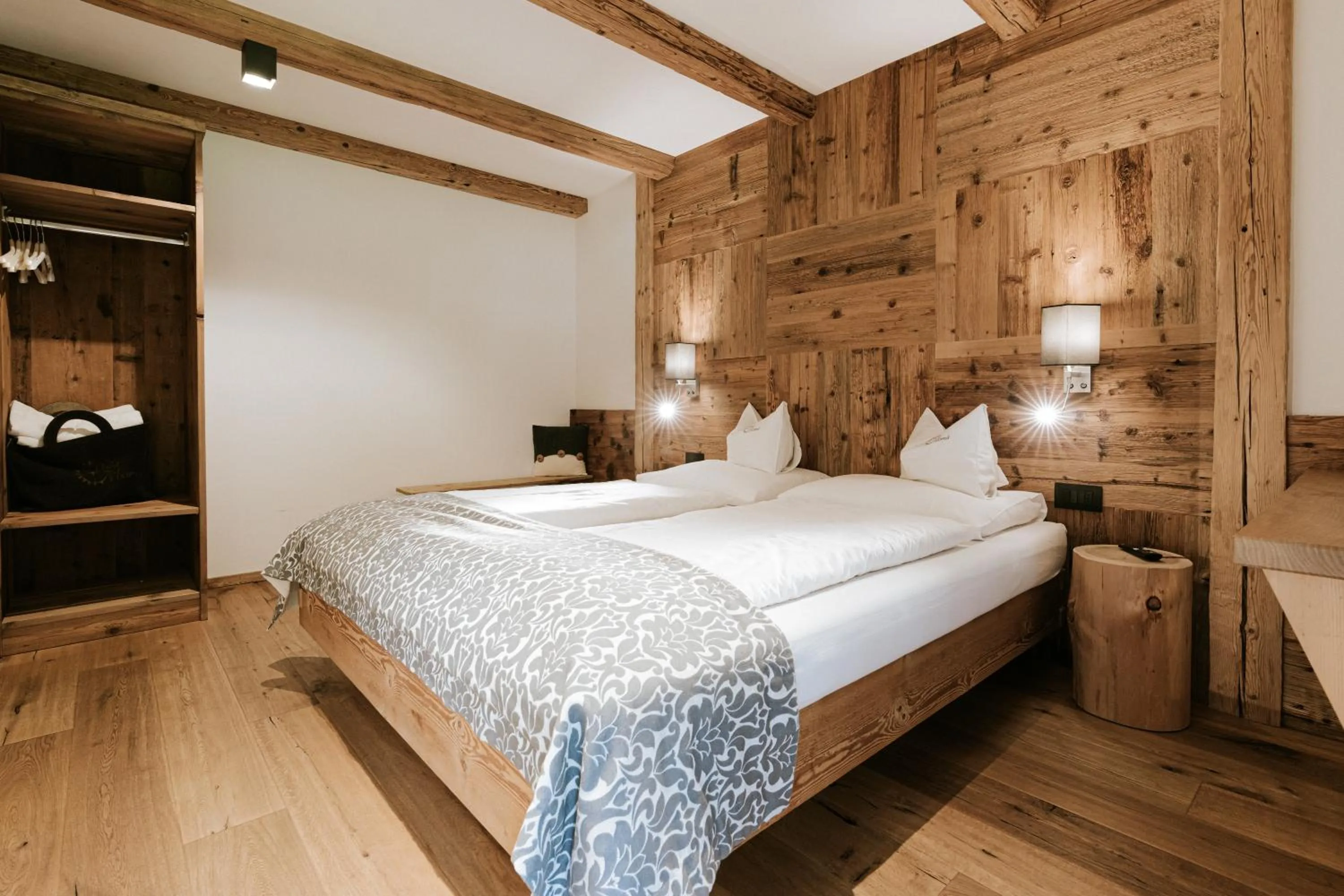 Bedroom, Bed in Chalet Mornà