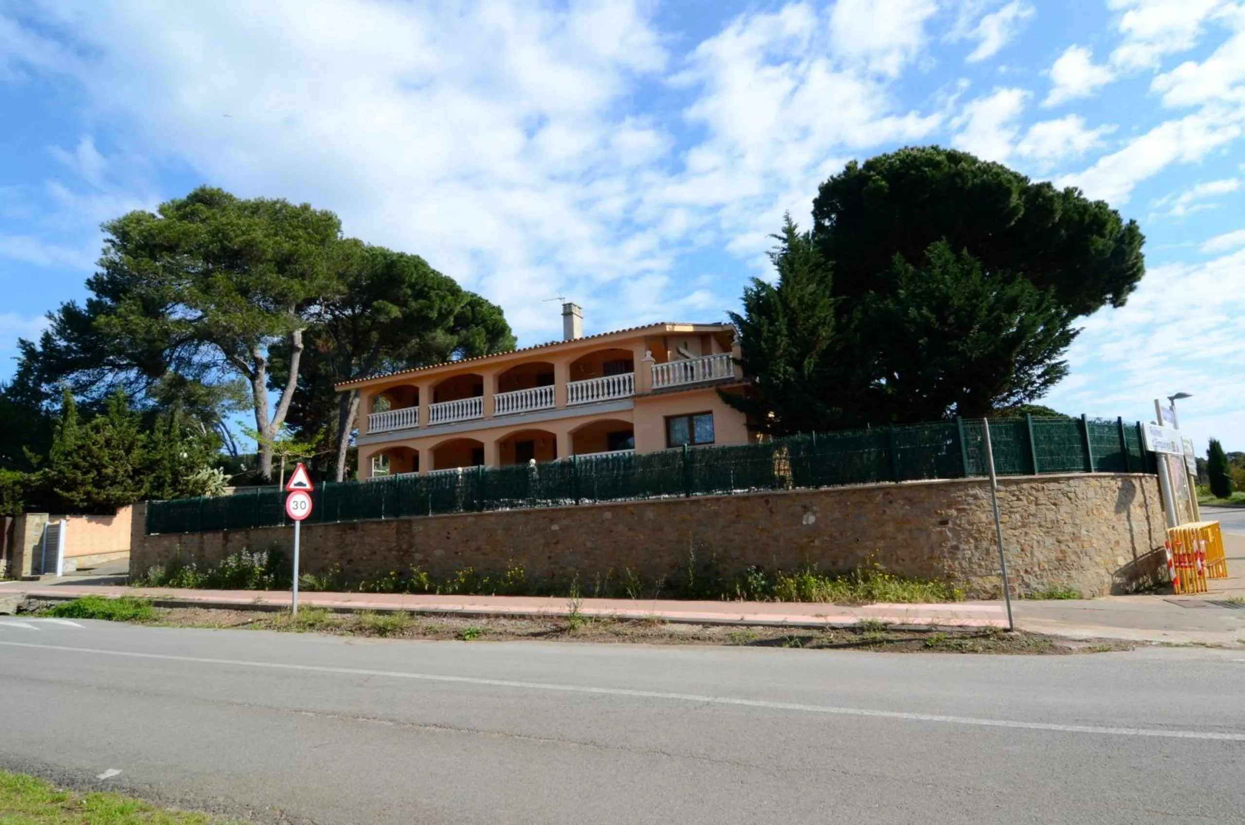 Property building in Museu Baixos