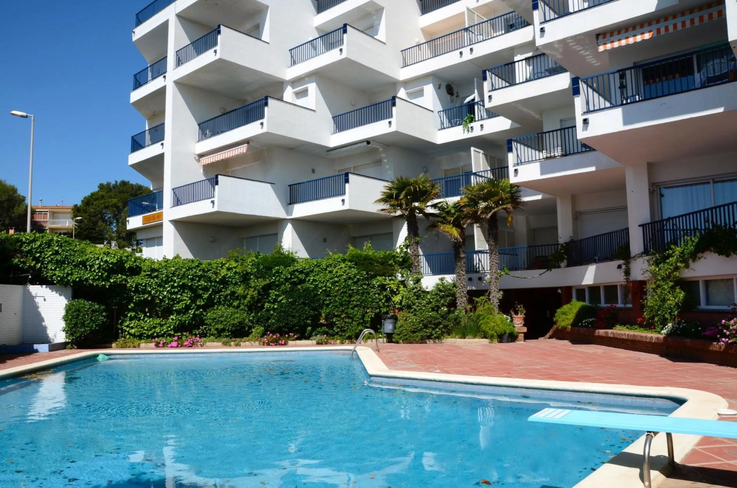 Property building in Passeig Del Mar 01