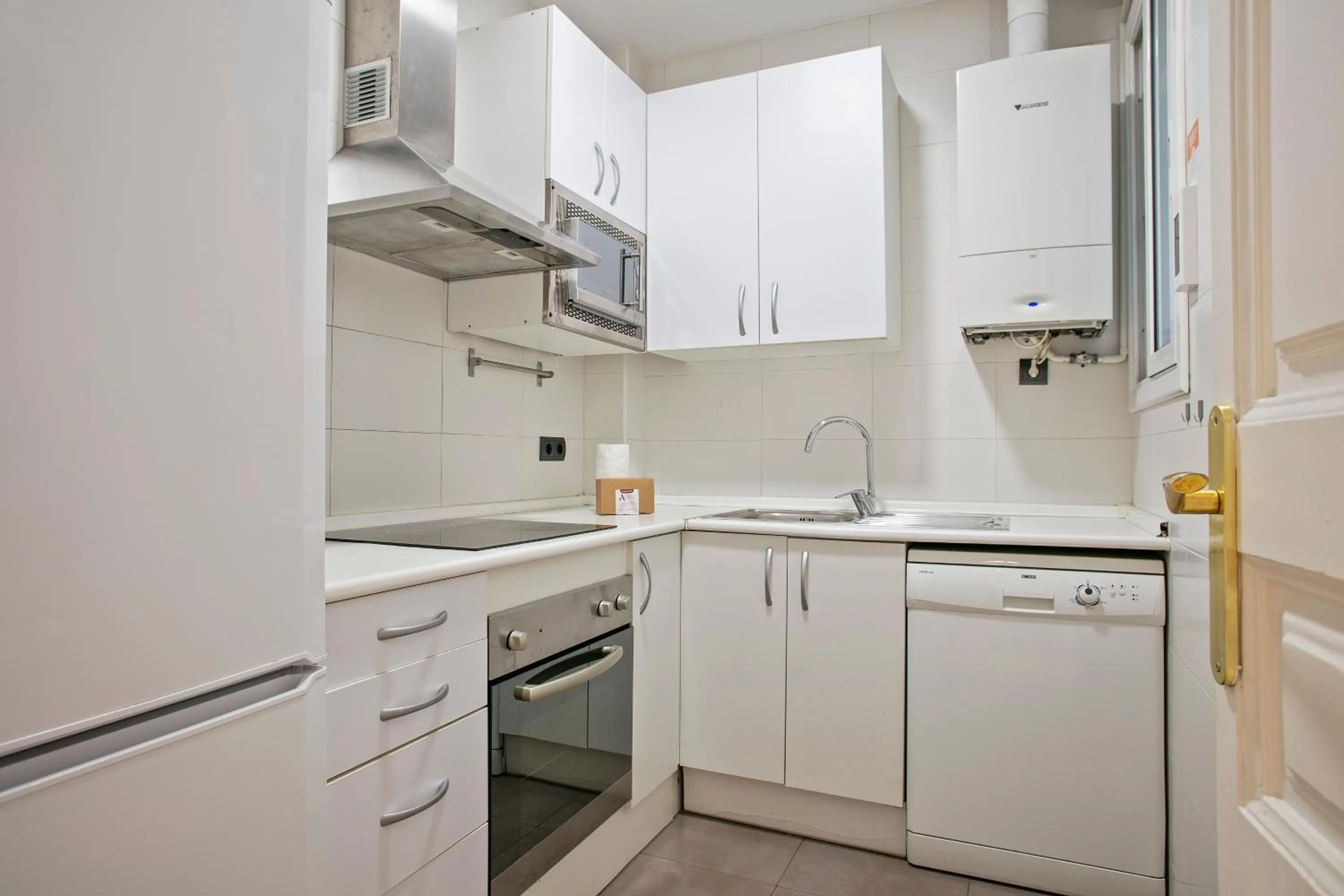 Kitchen or kitchenette in Numa I Caja Apartments