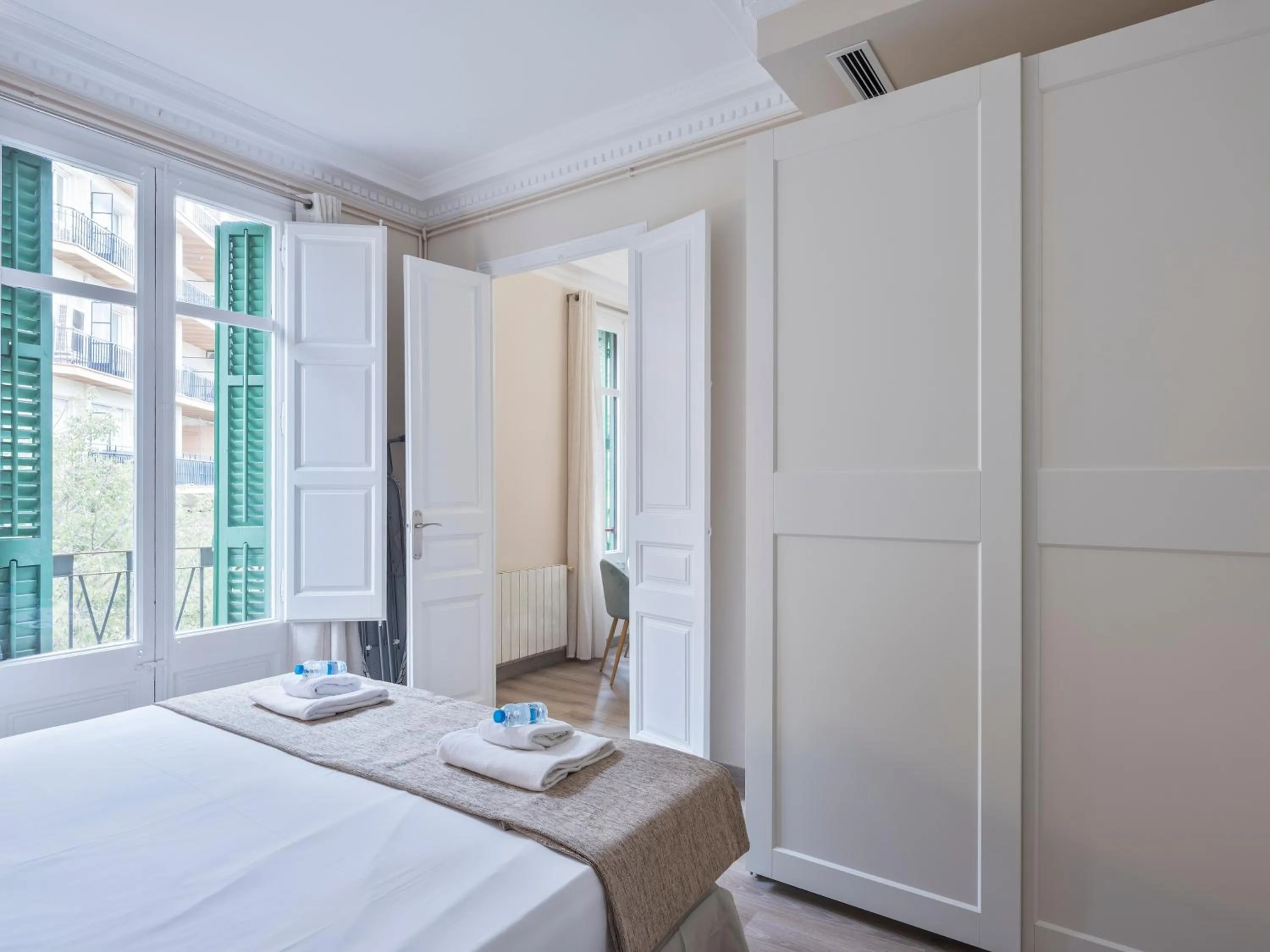 Bedroom, Bed in Numa I Caja Apartments