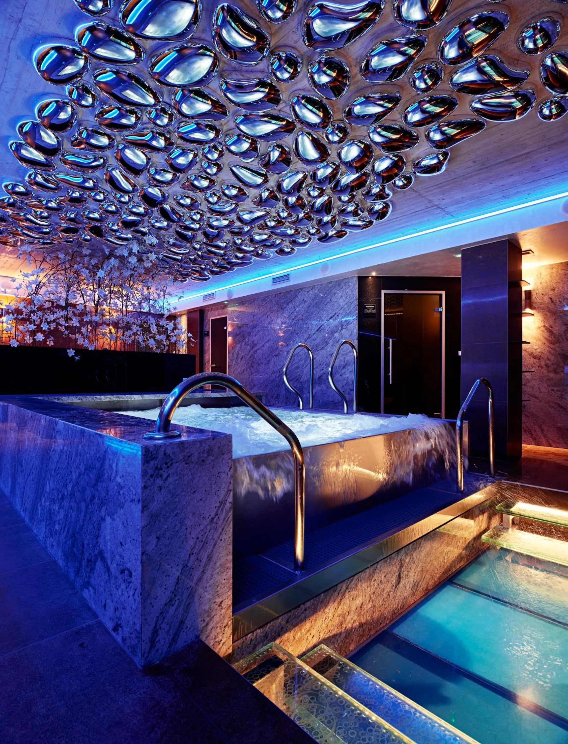 Spa and wellness centre/facilities in Theatre Hotel