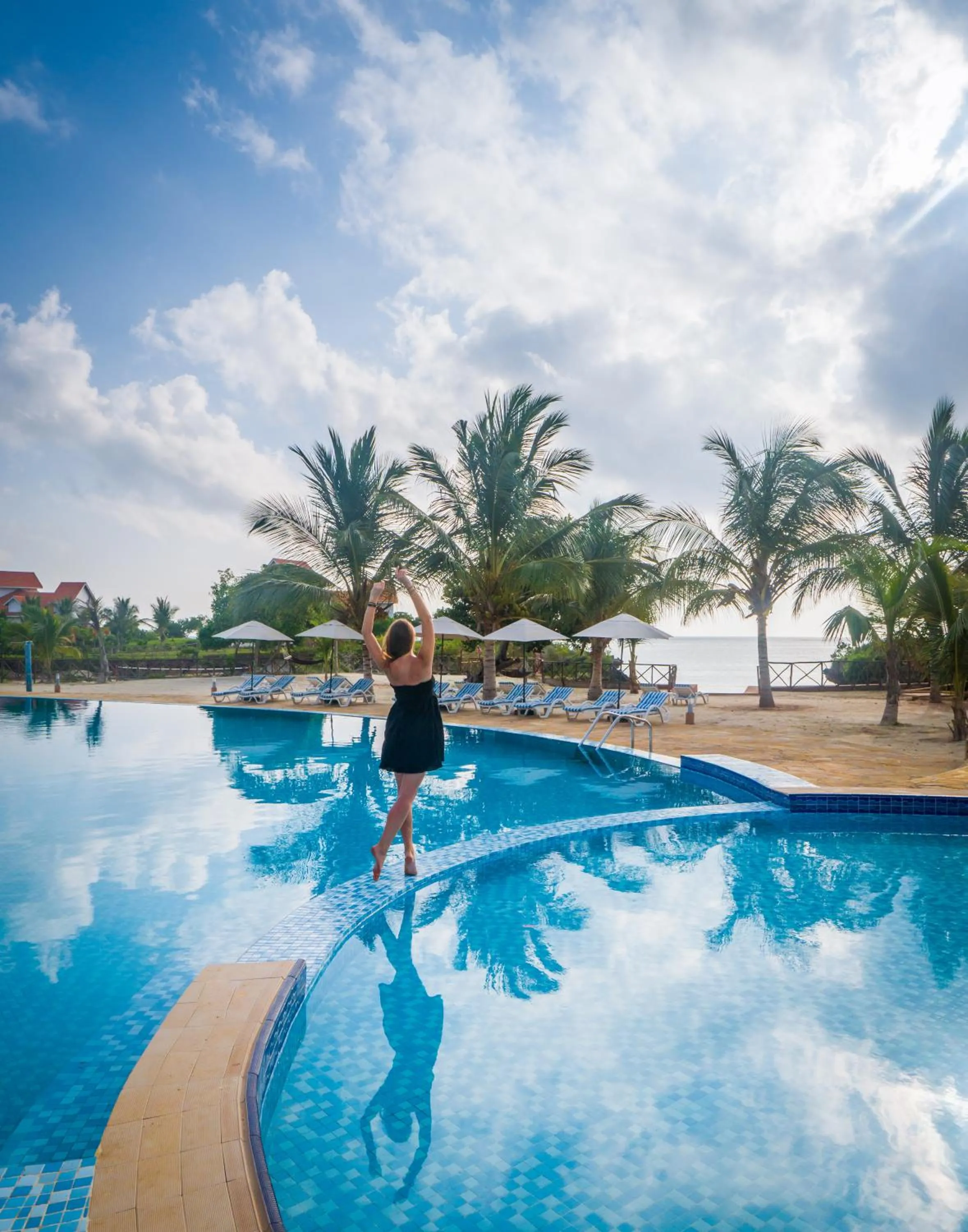 Swimming pool in Azao Resort & Spa