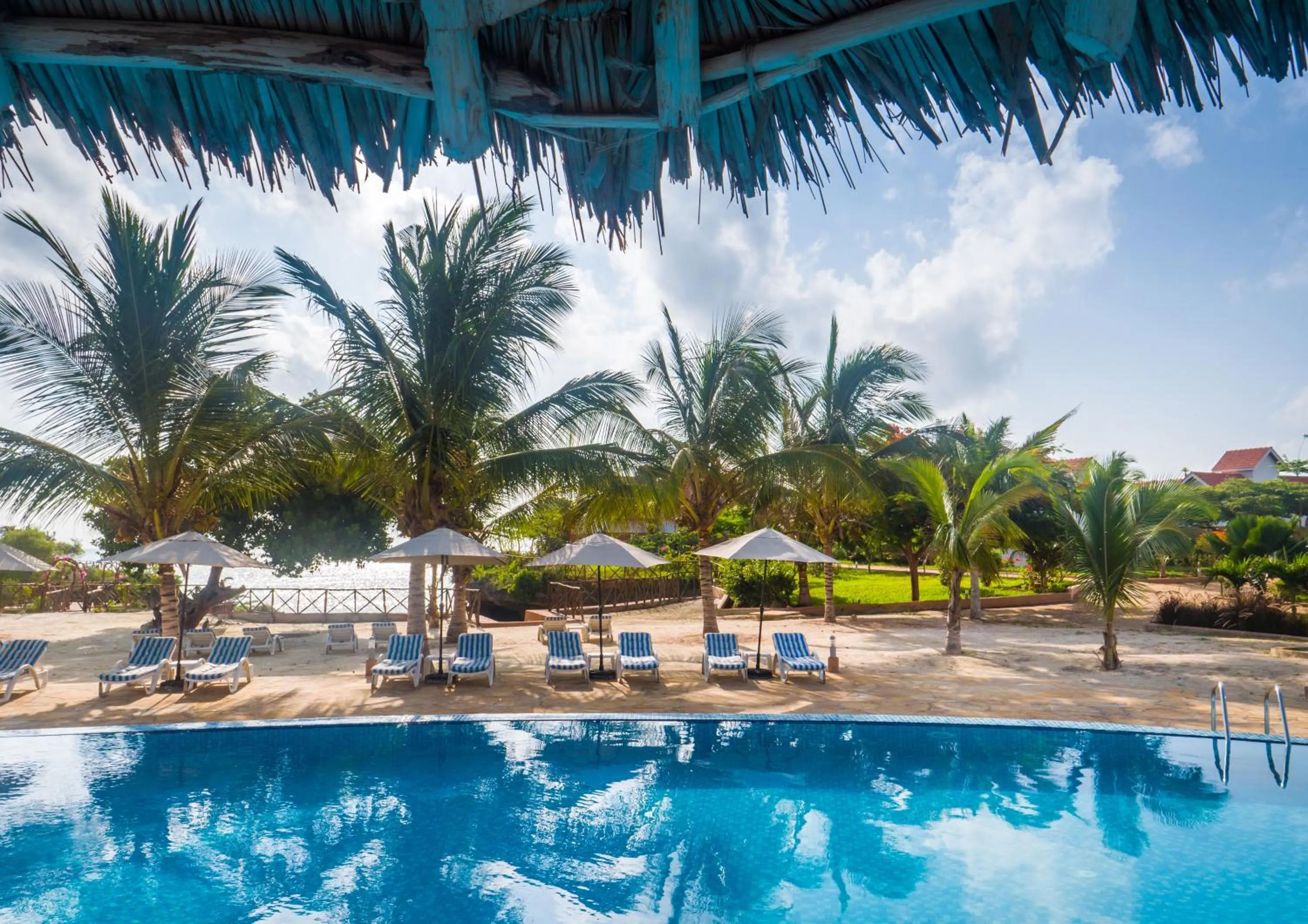 Swimming pool in Azao Resort & Spa