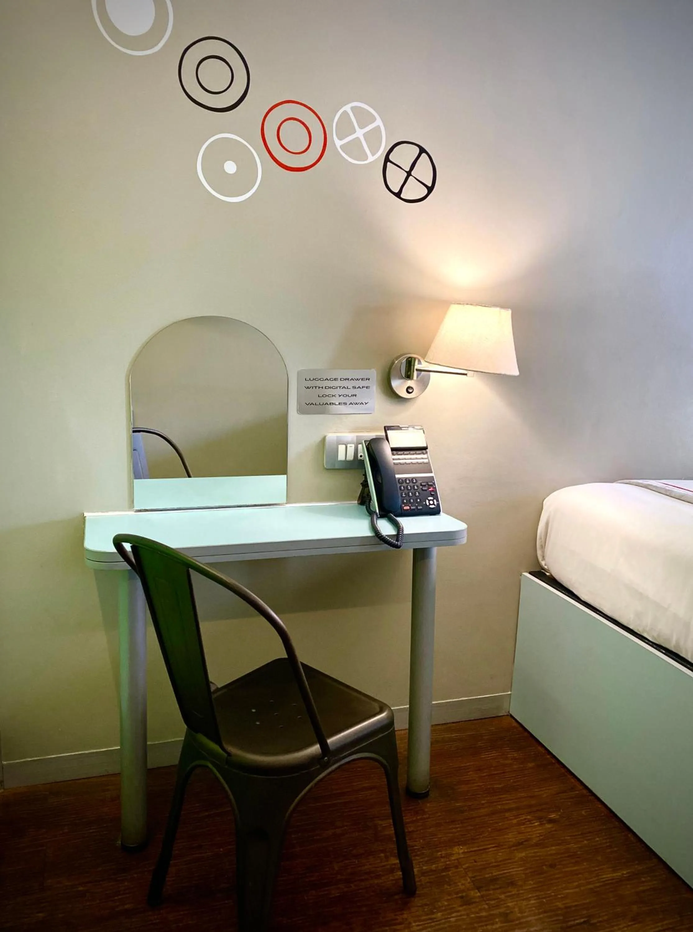 Bedroom, Bed in Bannister Hotel