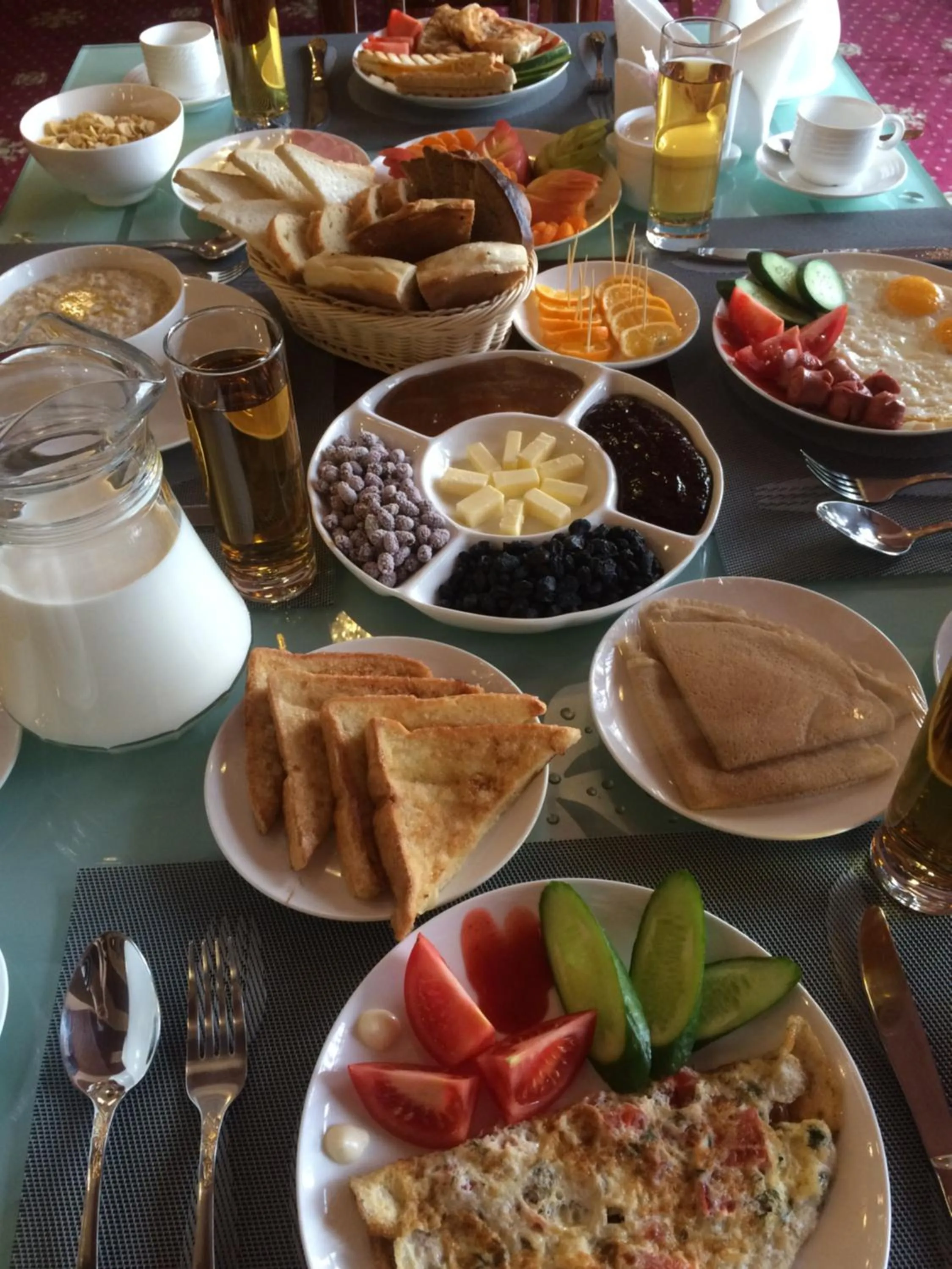 Breakfast in City Line Boutique Hotel