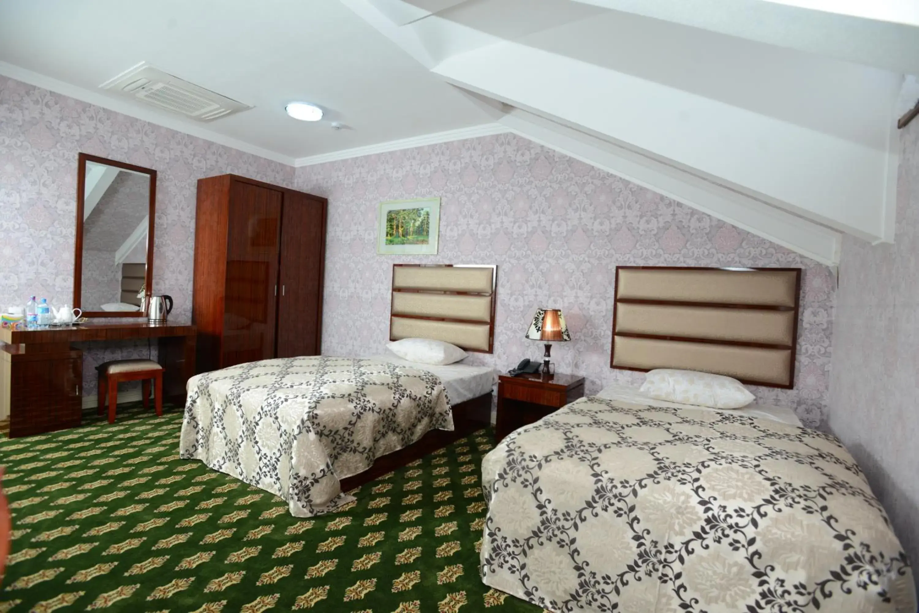 Deluxe Twin Room - single occupancy in City Line Boutique Hotel Deluxe Twin Room - single occupancy in City Line Boutique Hotel