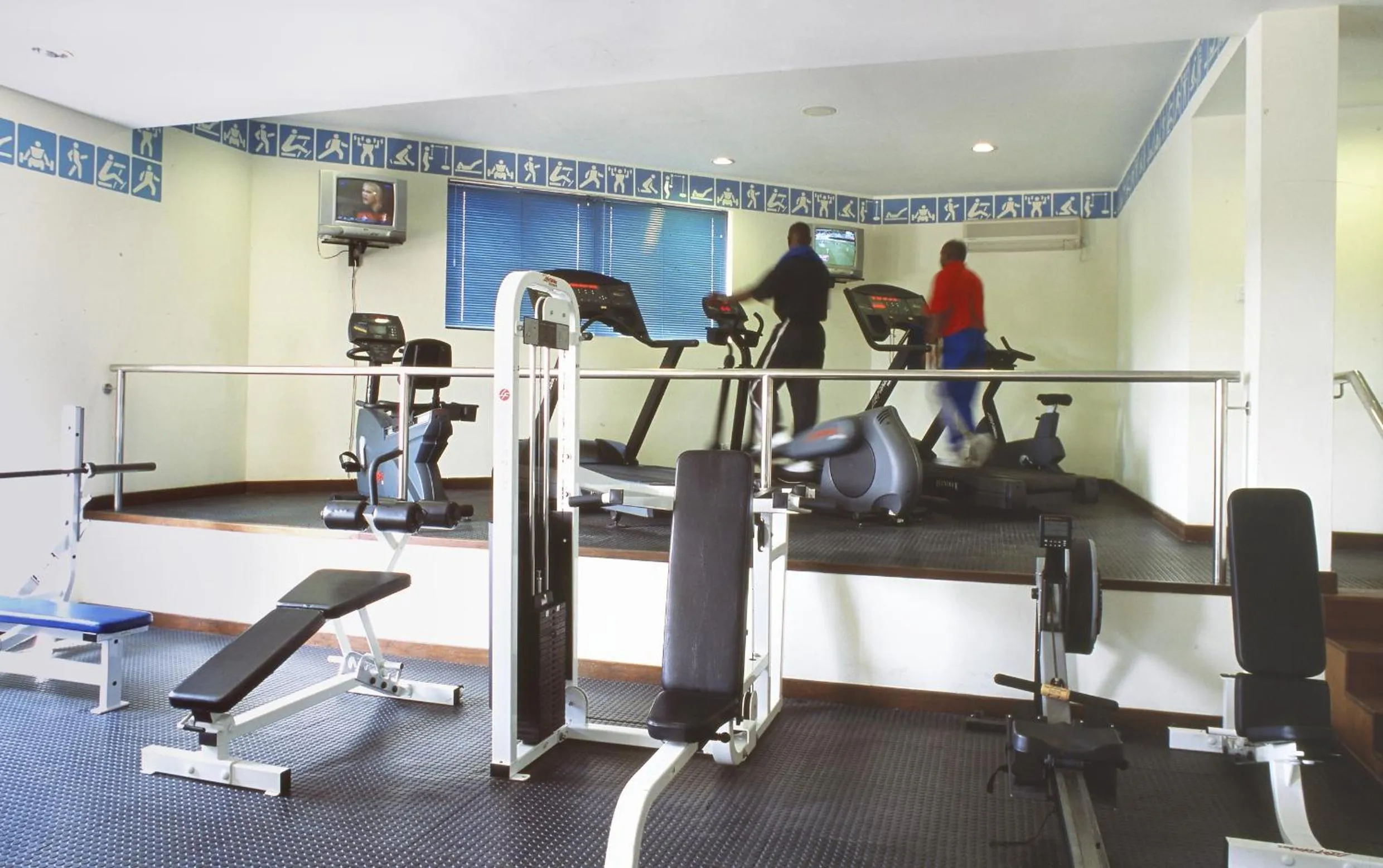 Fitness centre/facilities in Royal Court Hotel