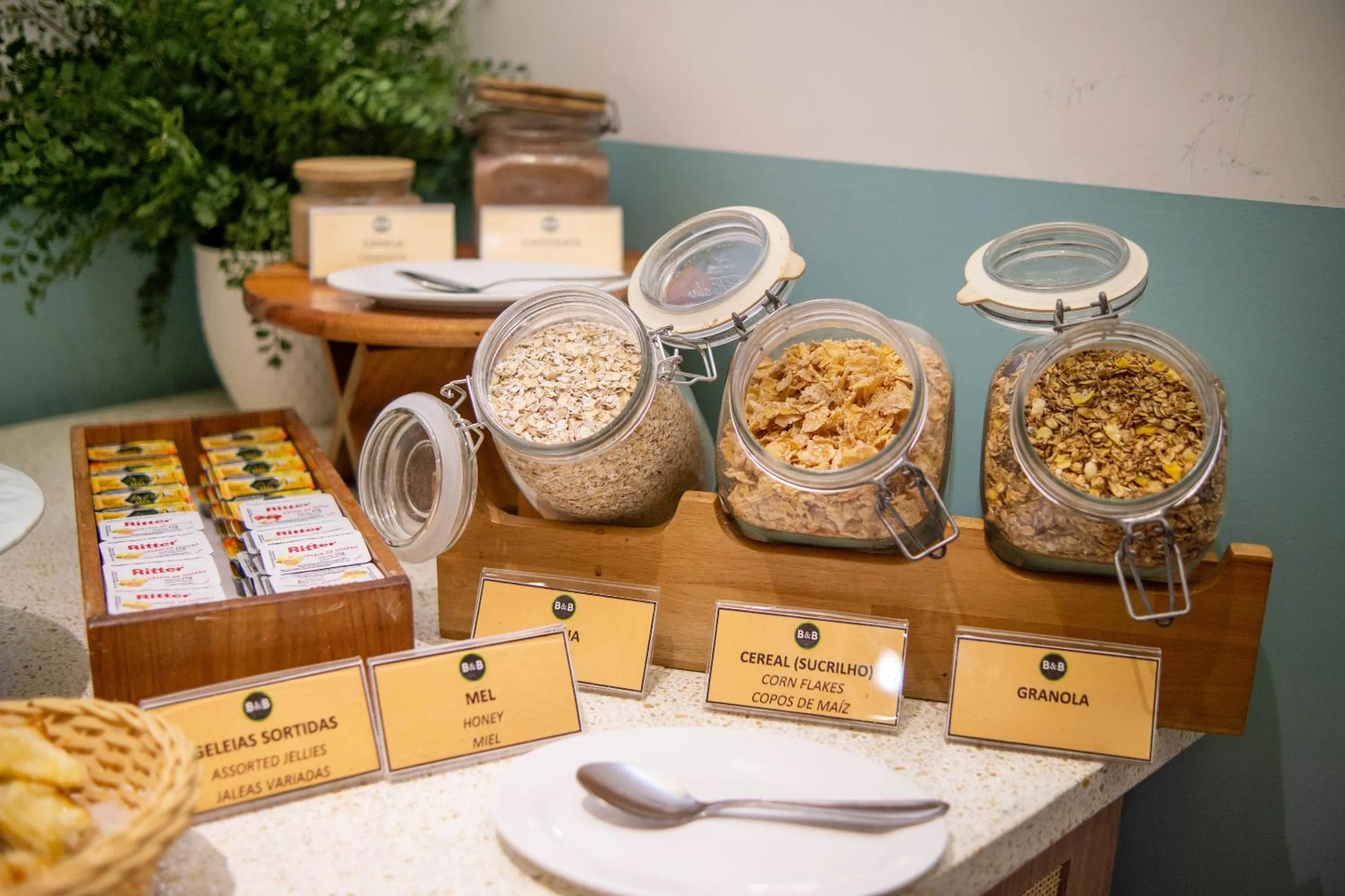 Buffet breakfast in B&B HOTEL Rio Copacabana Forte