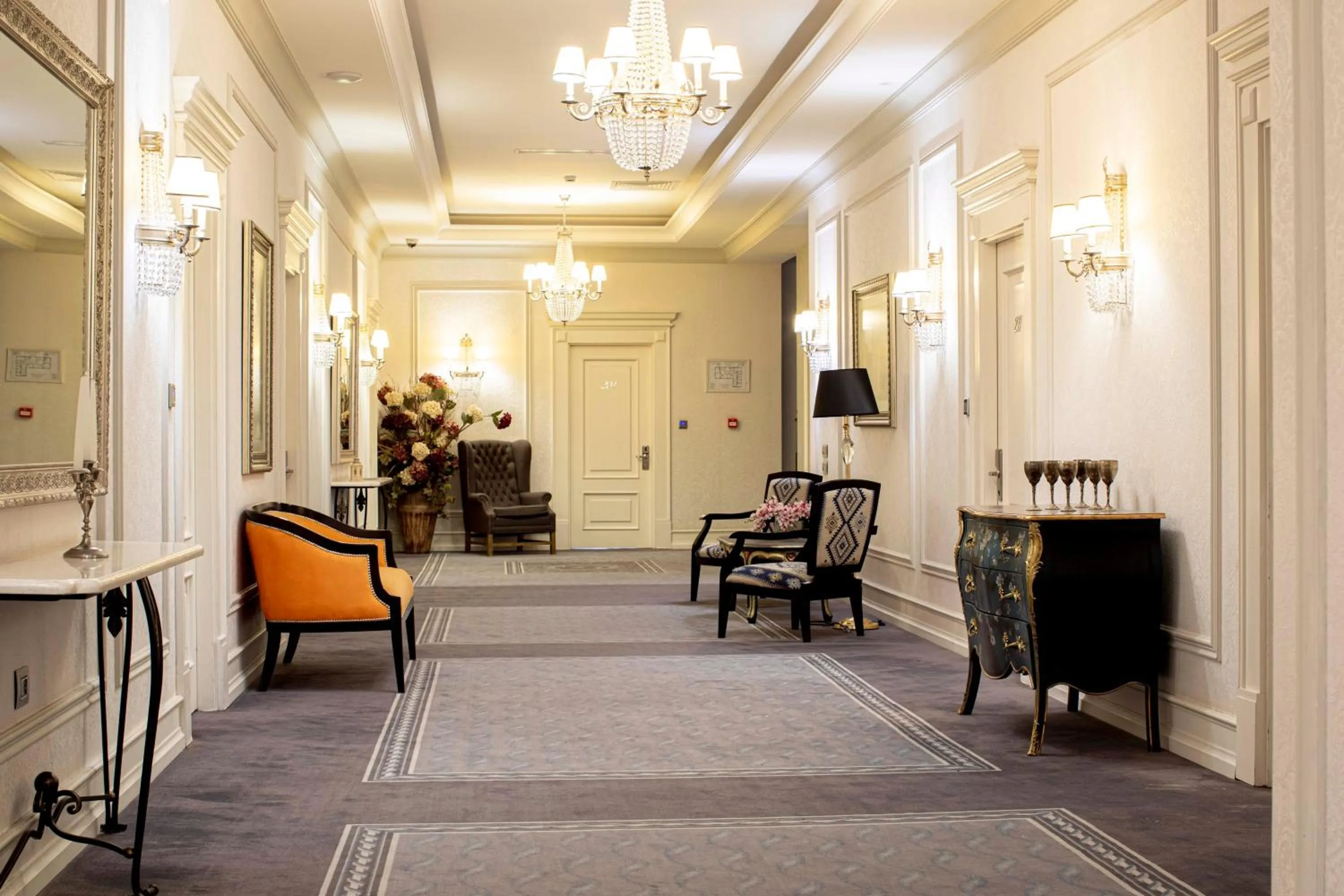 Facade/entrance in Sapphire City Hotel