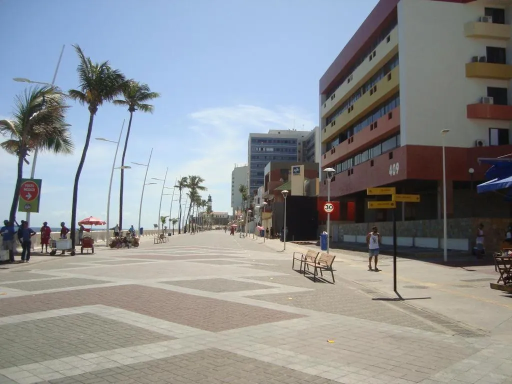 Flat Vista Mar Frente ou Lateral na Barra em Salvador