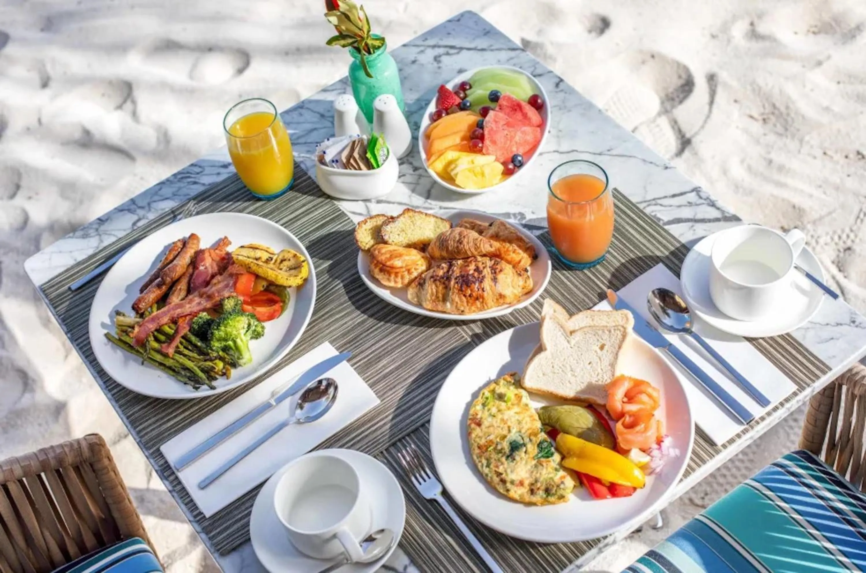 Breakfast in Zemi Beach House, LXR Hotels & Resorts