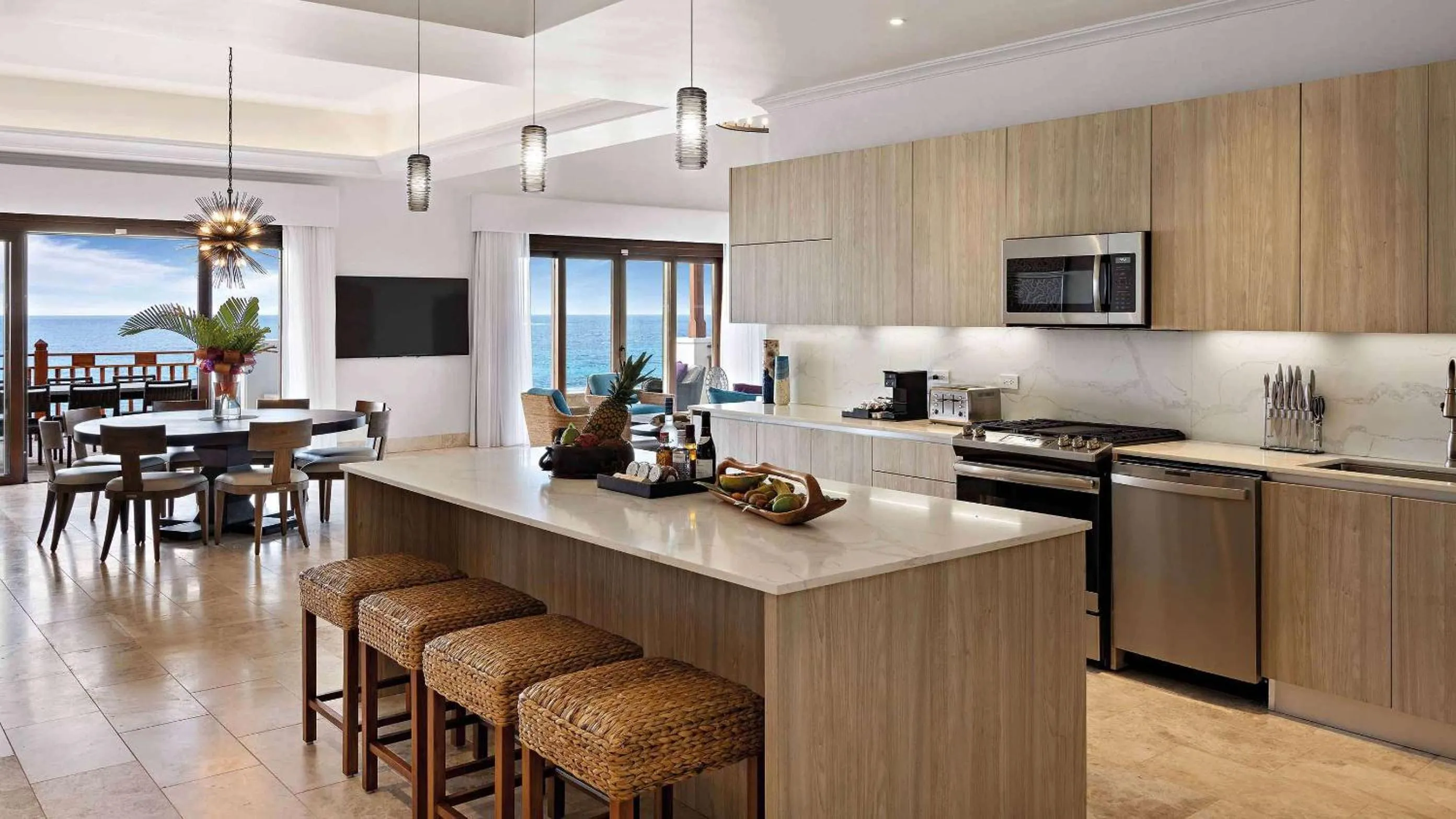 Kitchen or kitchenette in Zemi Beach House, LXR Hotels & Resorts