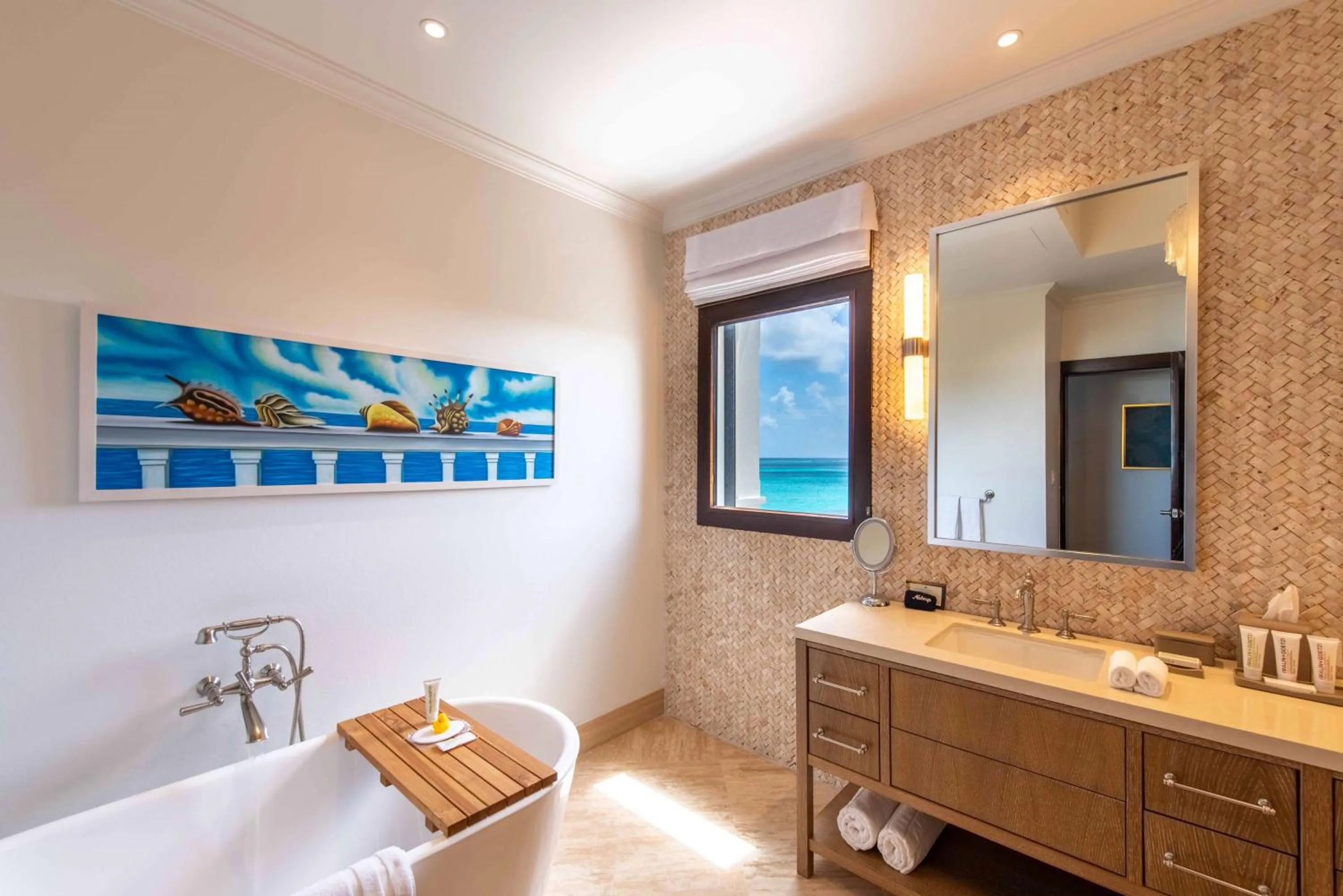 Bathroom in Zemi Beach House, LXR Hotels & Resorts