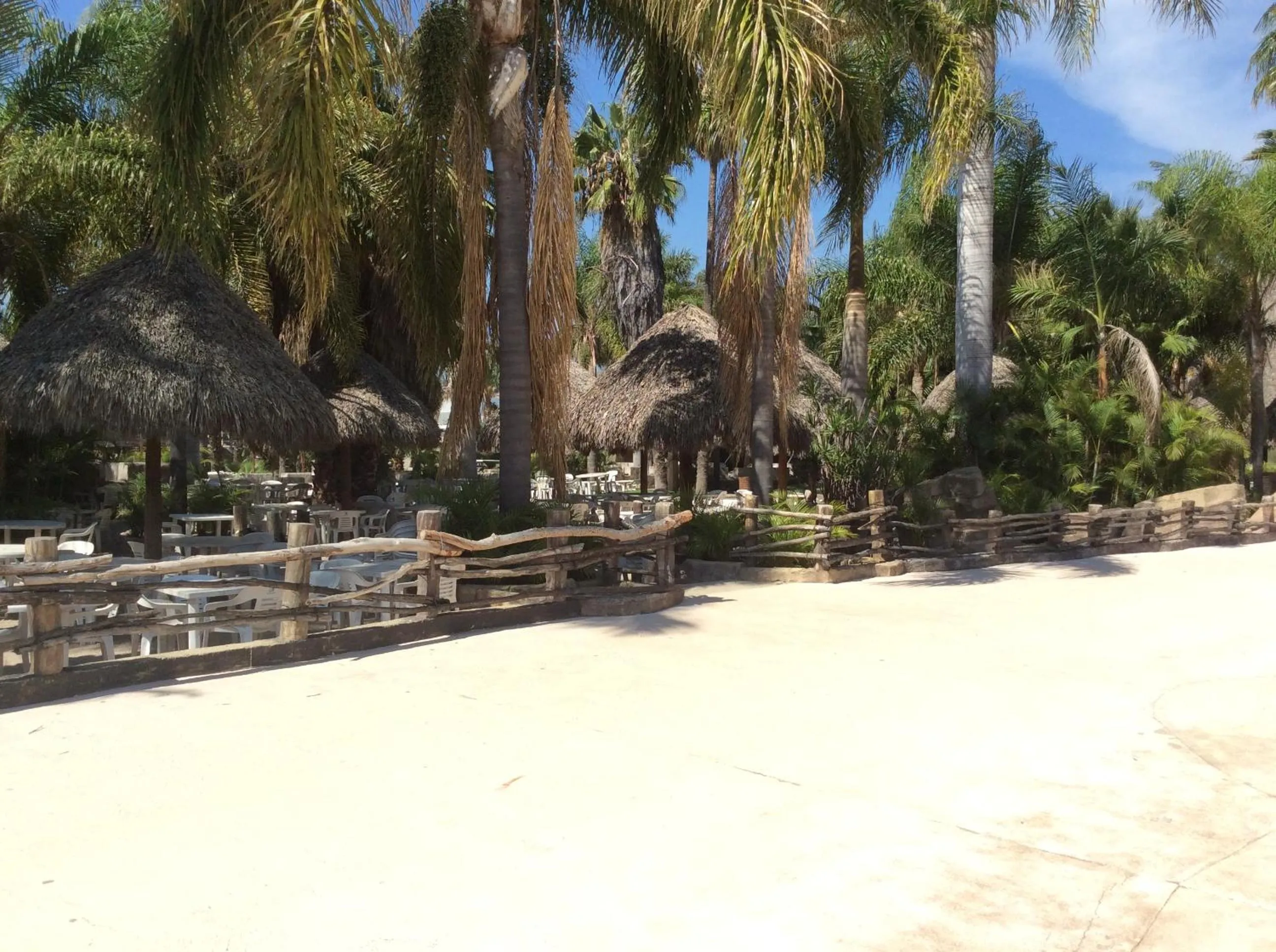 Facade/entrance in Hotel Y Parque Acuático La Caldera