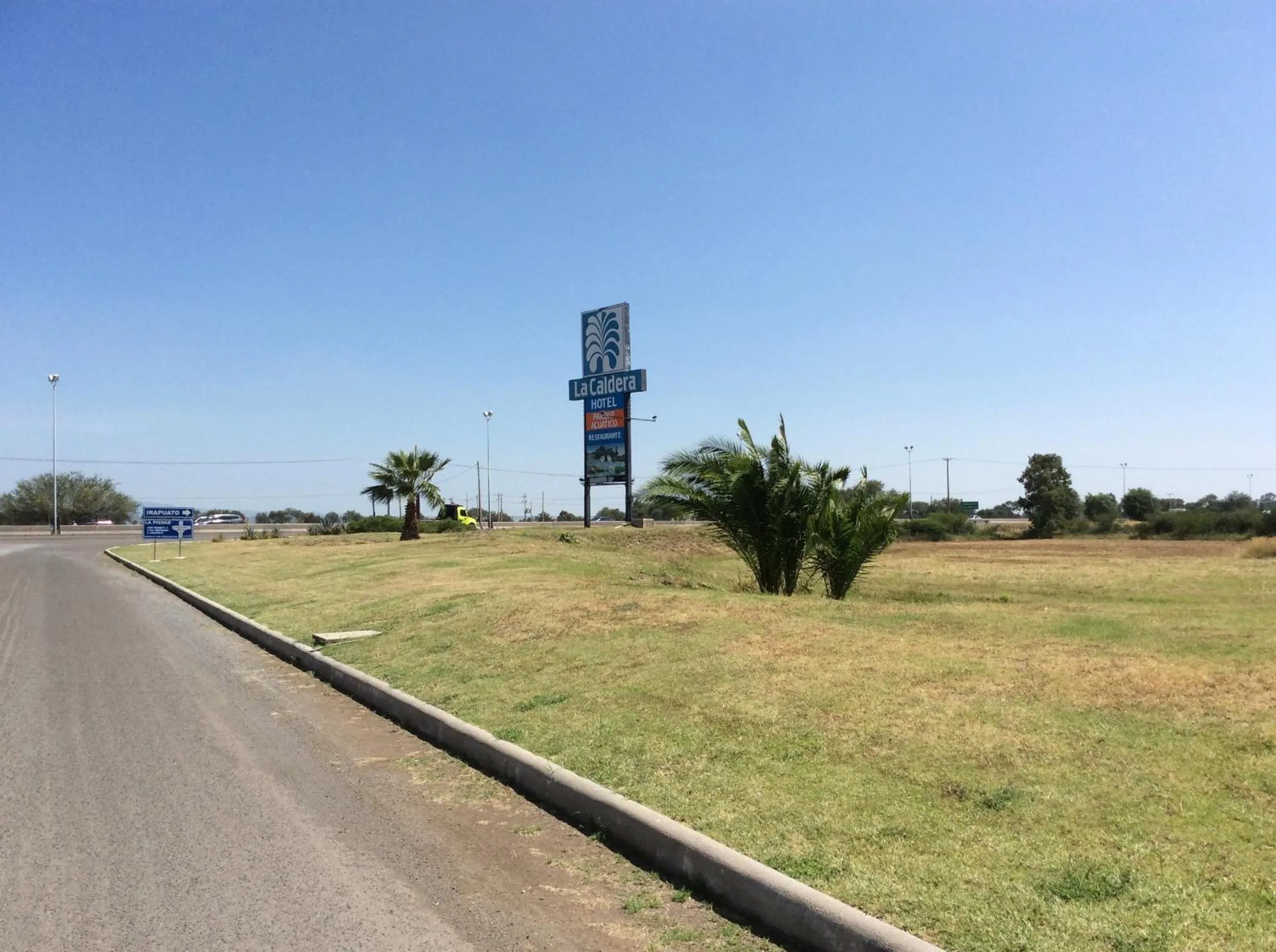 Garden in Hotel Y Parque Acuático La Caldera