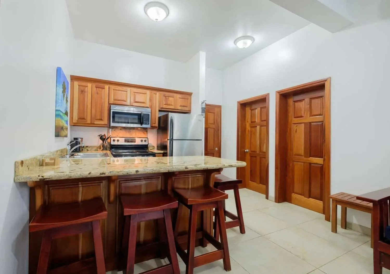 Kitchen or kitchenette in Best Western Grand Baymen Gardens