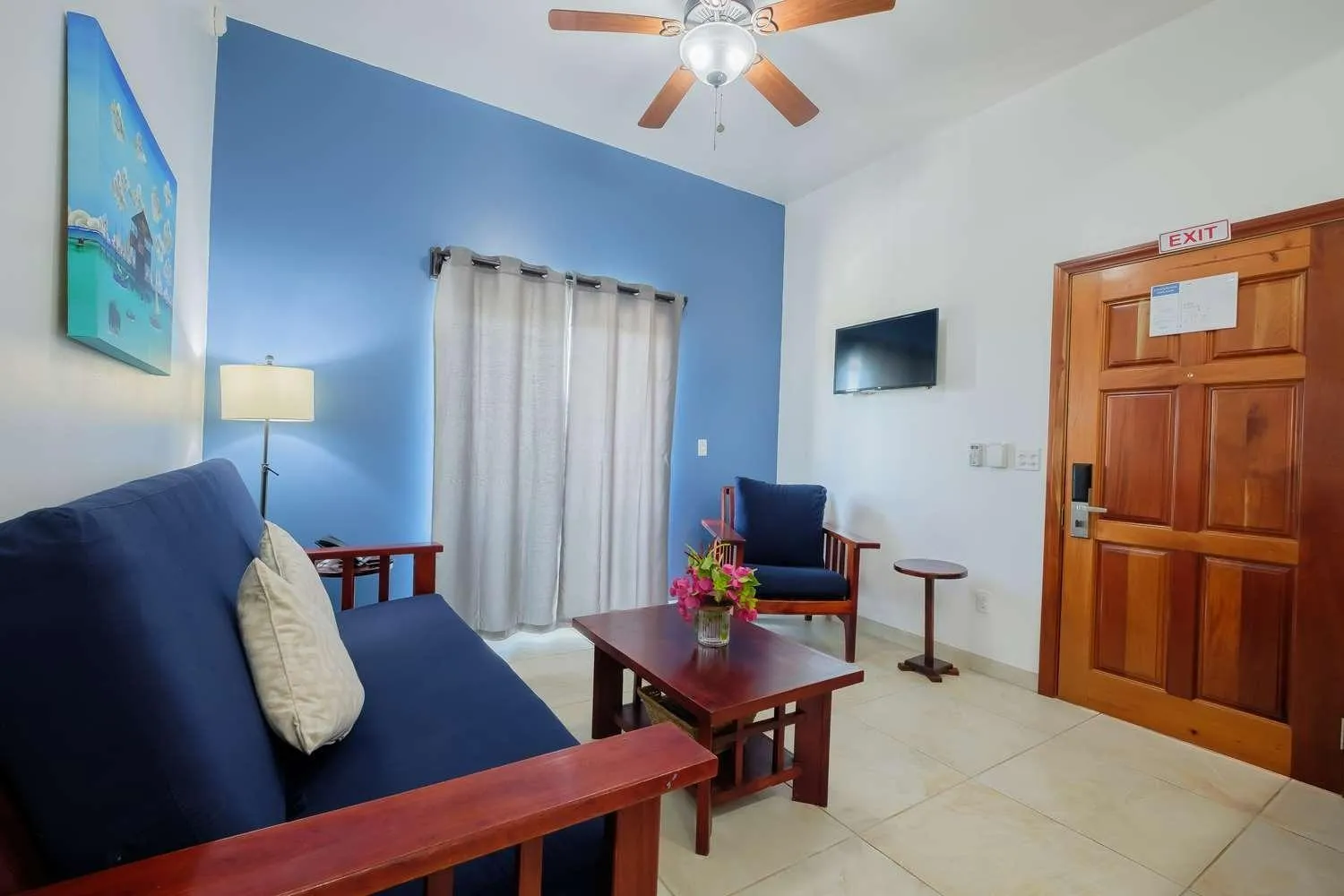 Living room in Best Western Grand Baymen Gardens