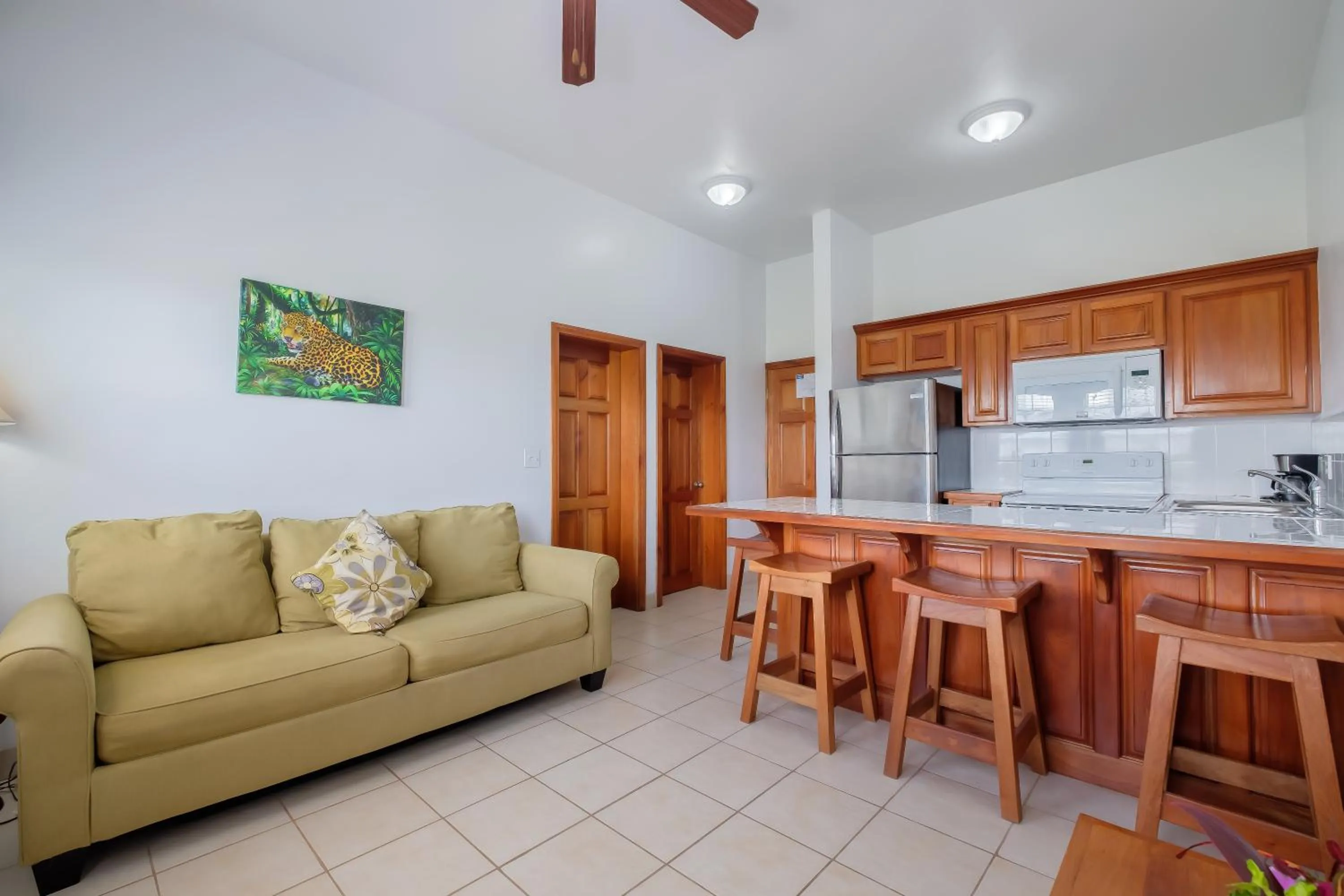 Living room in Best Western Grand Baymen Gardens
