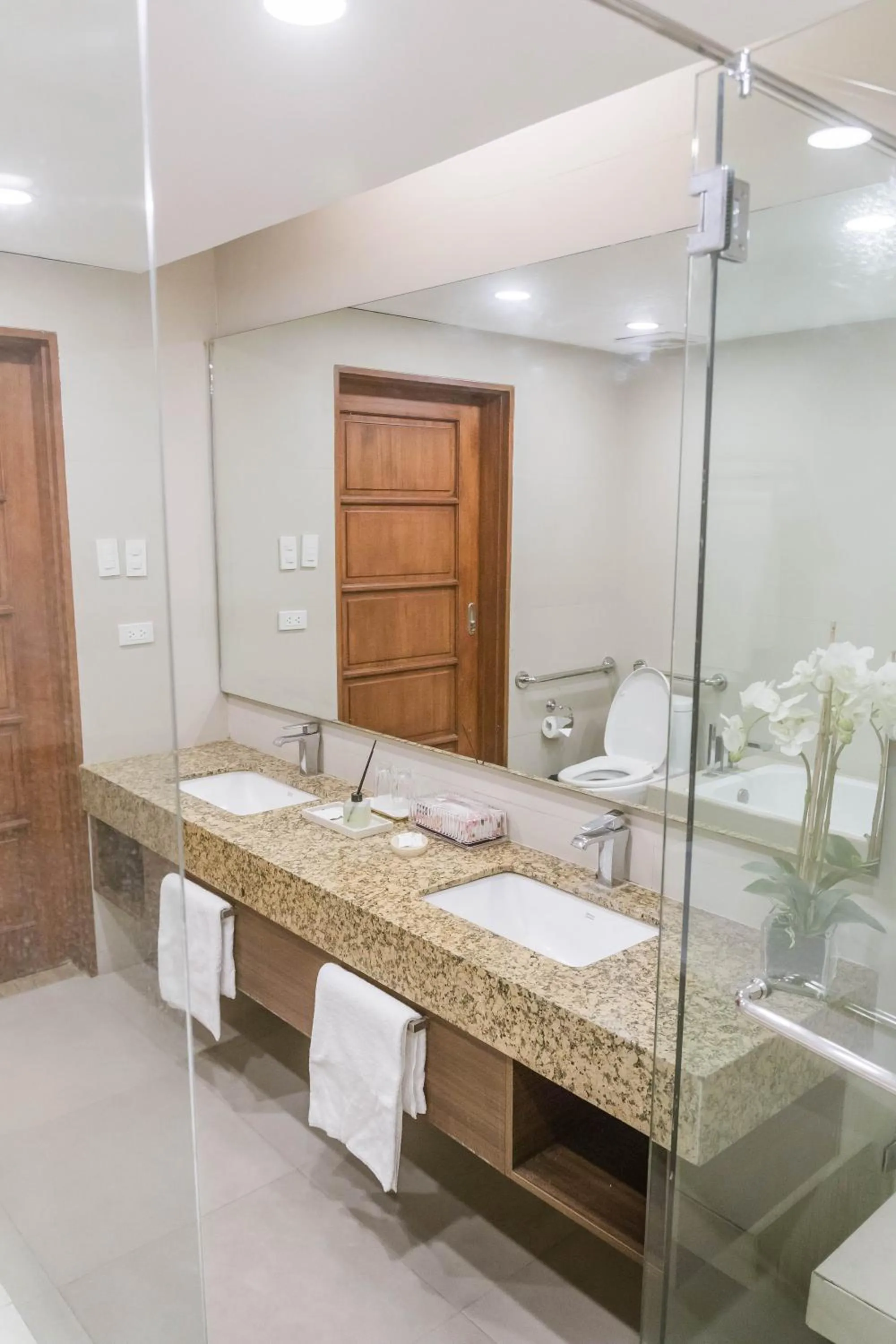 Bed in La Fiesta Hotel