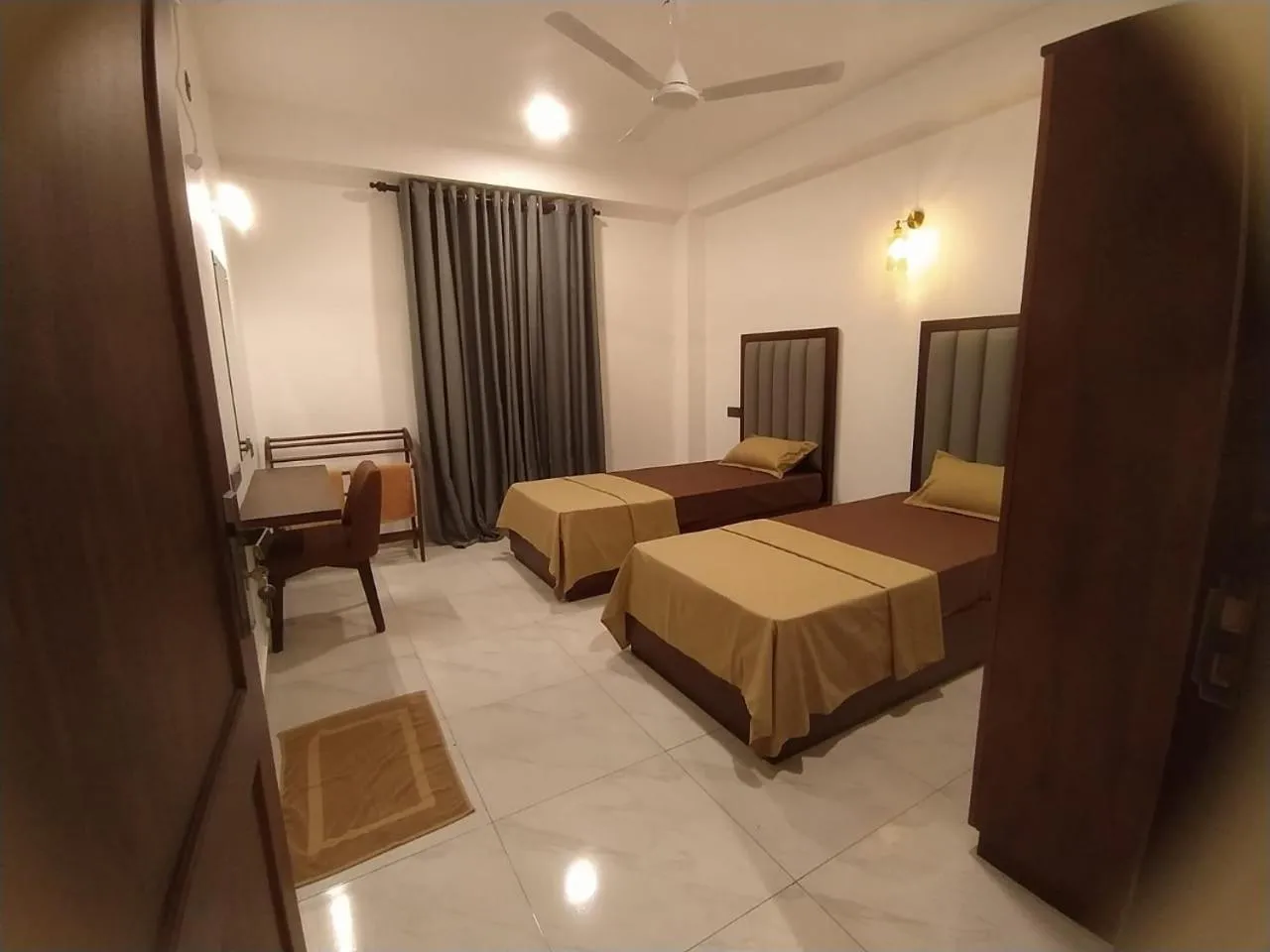 Bed in Hansa Surf Hotel