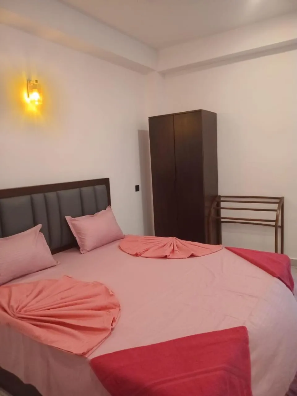 Bed in Hansa Surf Hotel