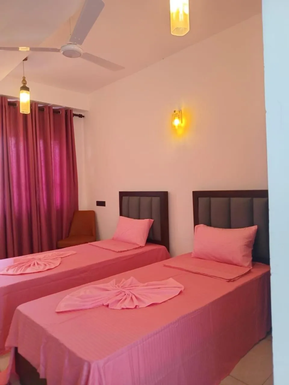 Bed in Hansa Surf Hotel