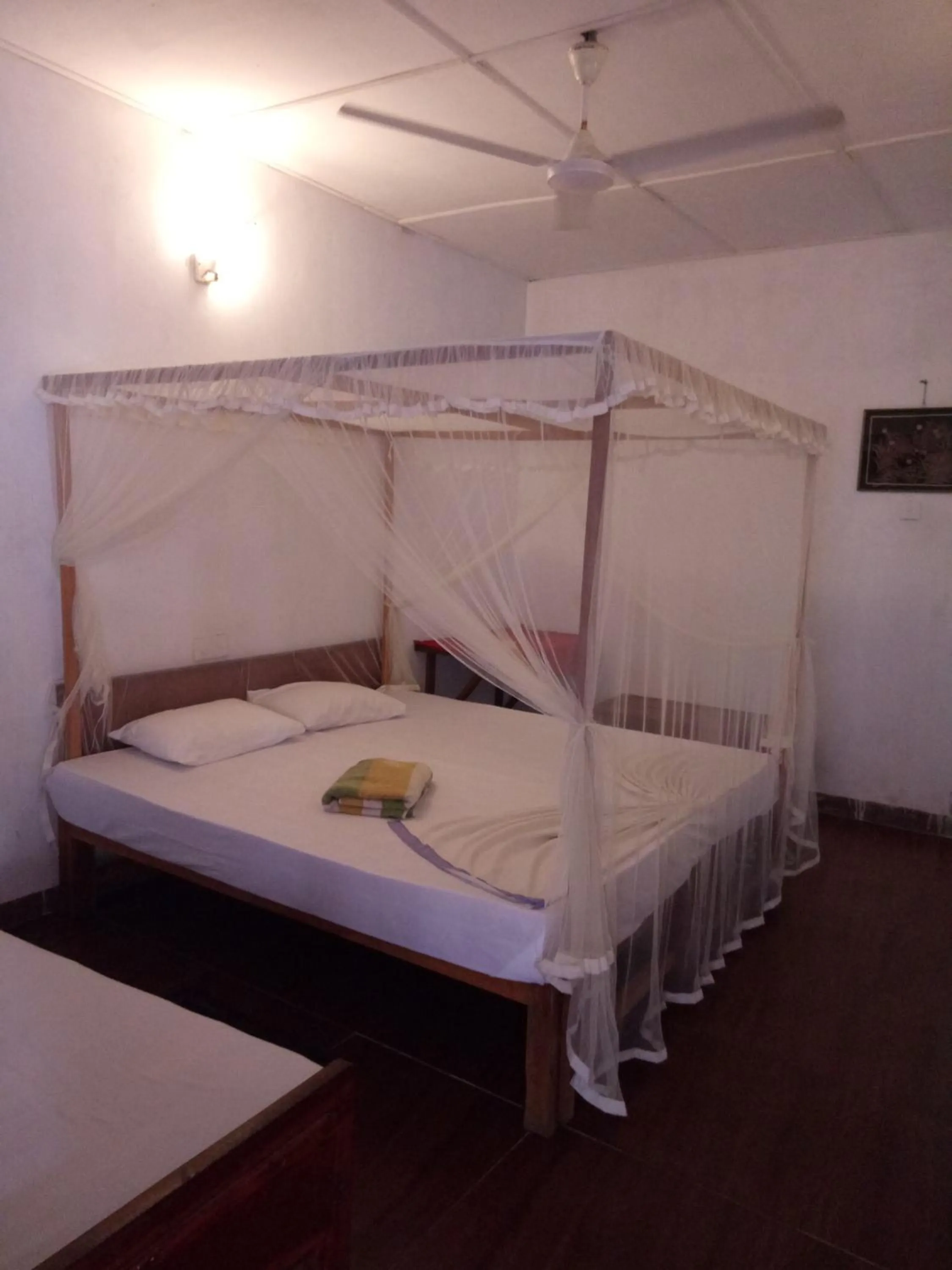 Bed in Hansa Surf Hotel