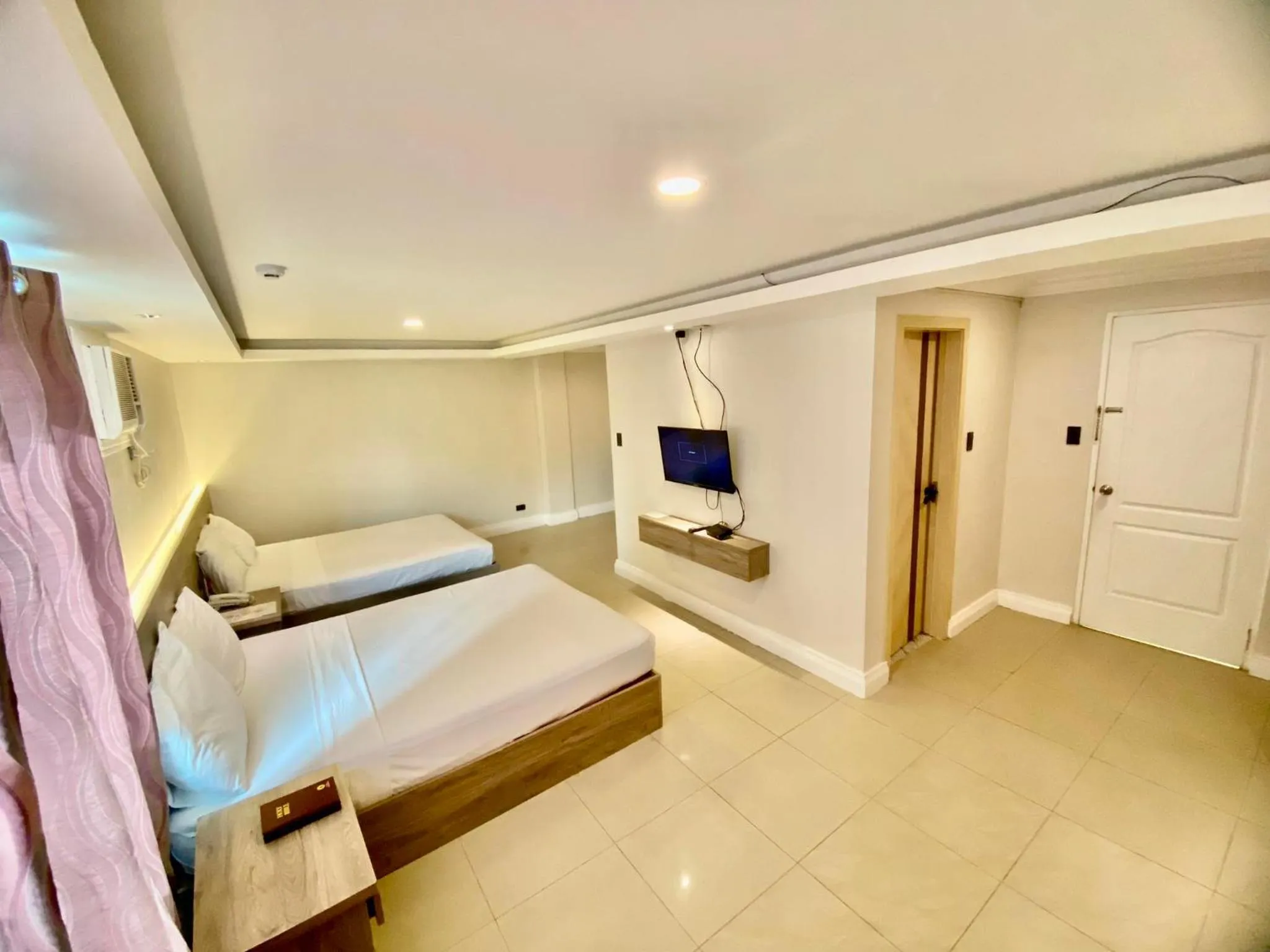 Bed in Hotel Euroasia By BLUEBOOKERS