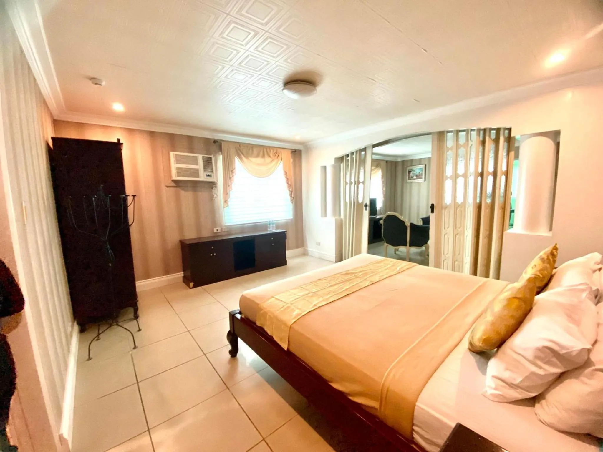 Bed in Hotel Euroasia By BLUEBOOKERS