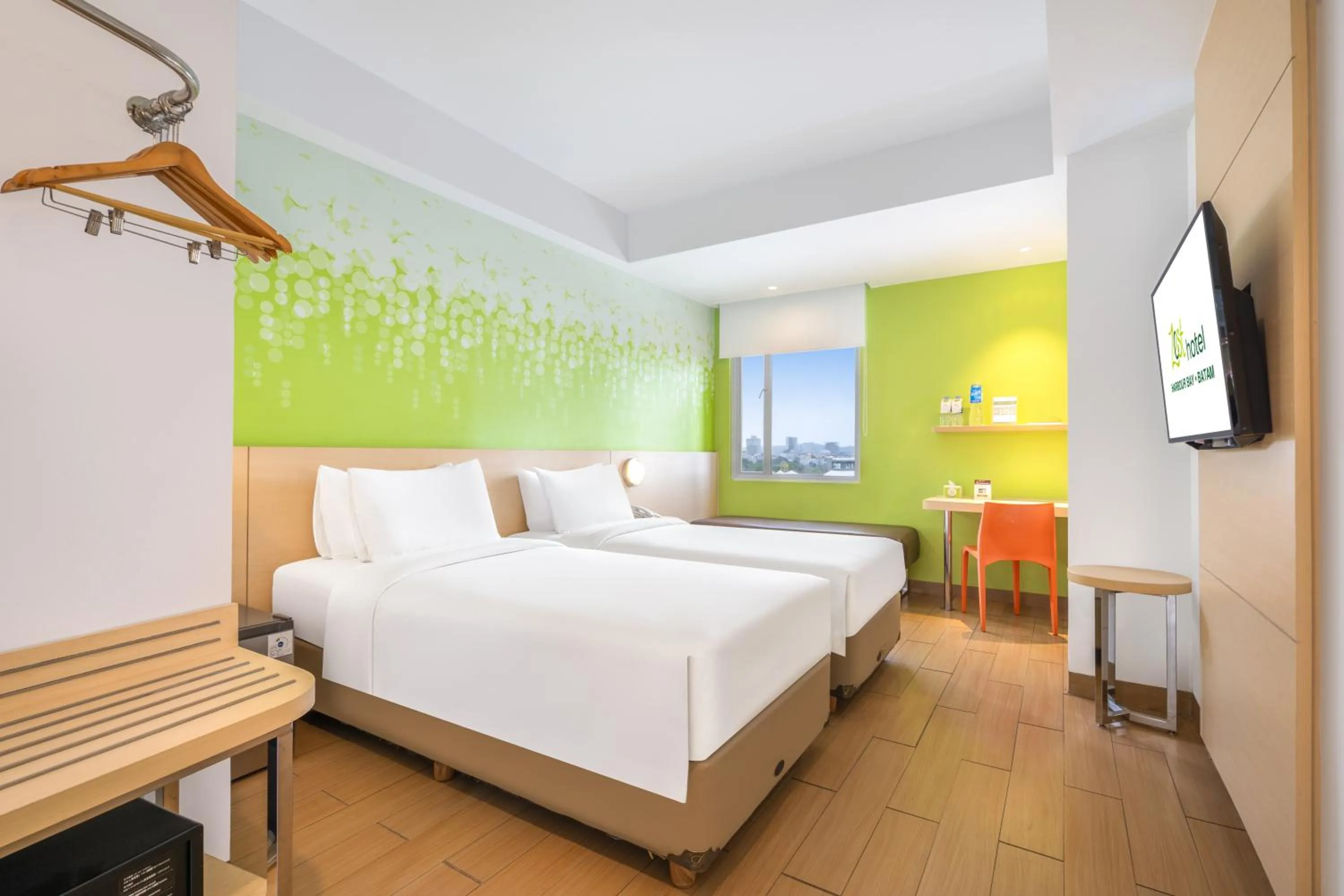Bedroom, Bed in Zest Harbour Bay Batam by Swiss-Belhotel International