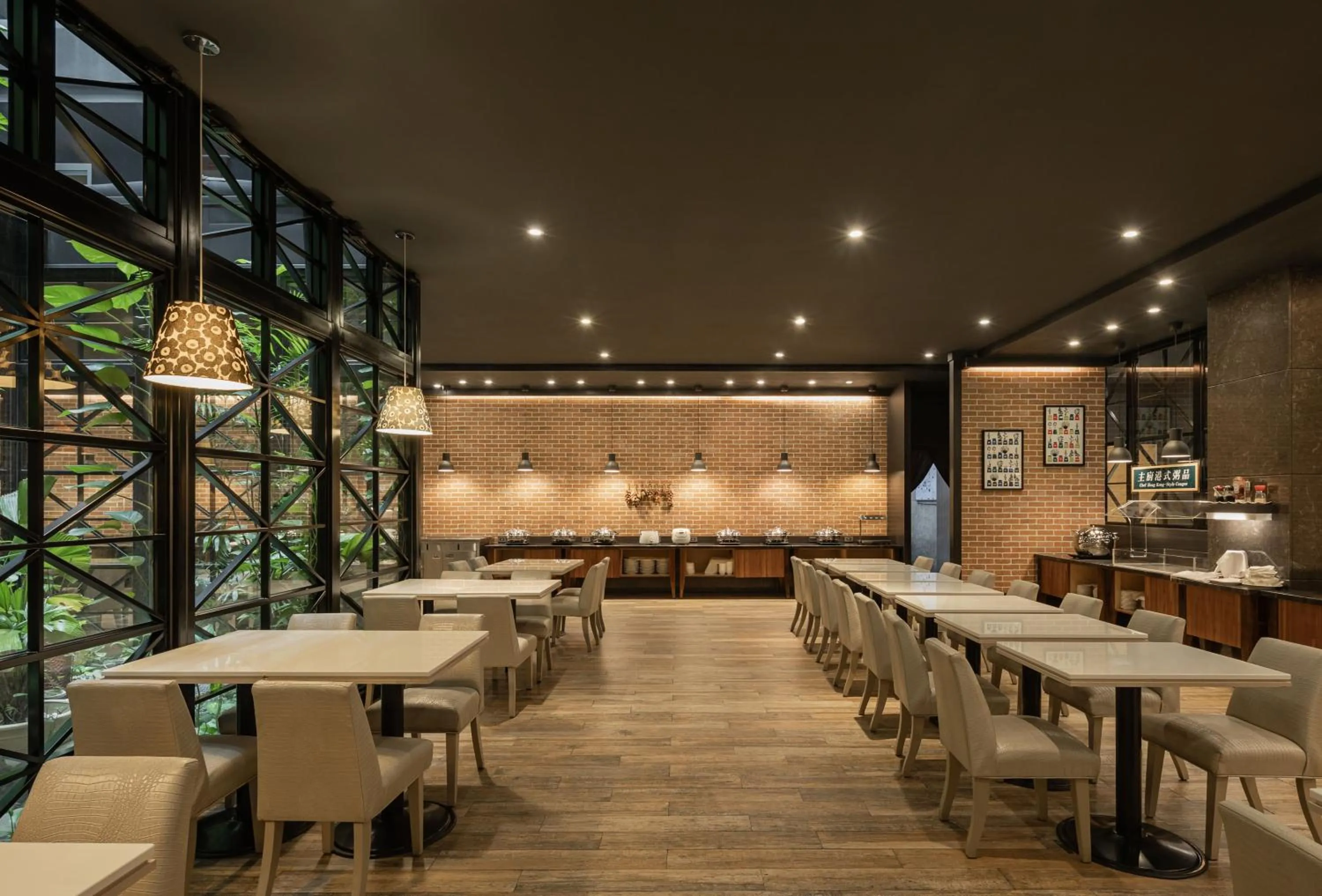 Restaurant/places to eat in Kindness Hotel - Jue Ming