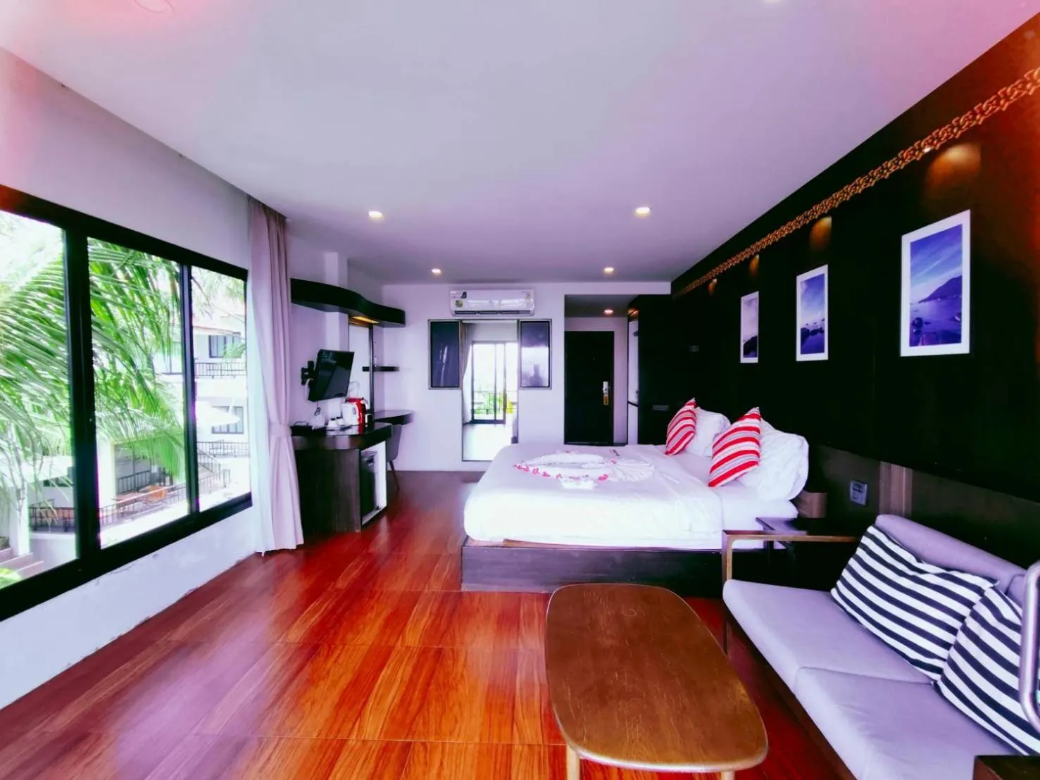 Bedroom, Bed in Simple Life Cliff View Resort