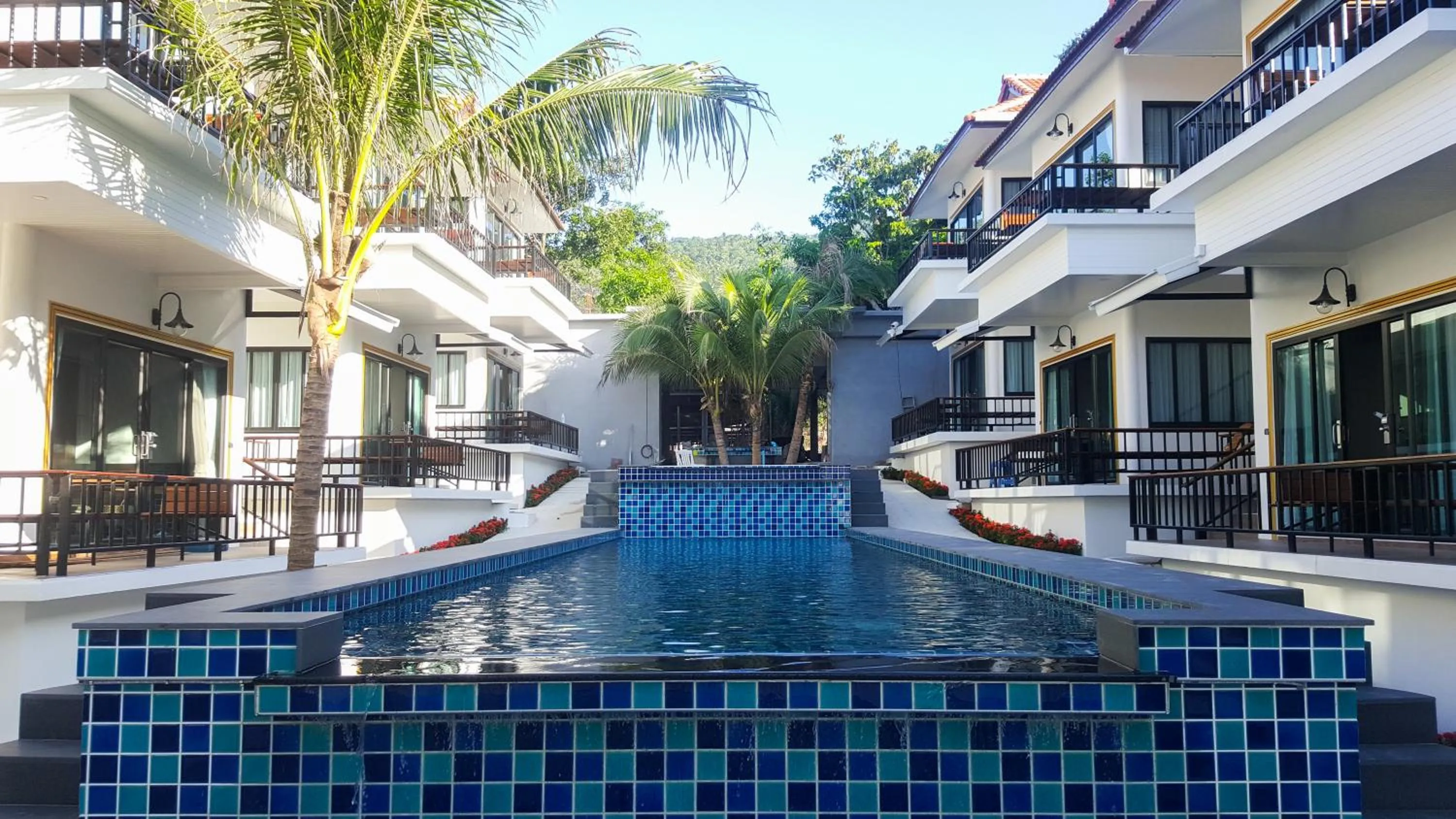 Photo of the whole room in Simple Life Cliff View Resort