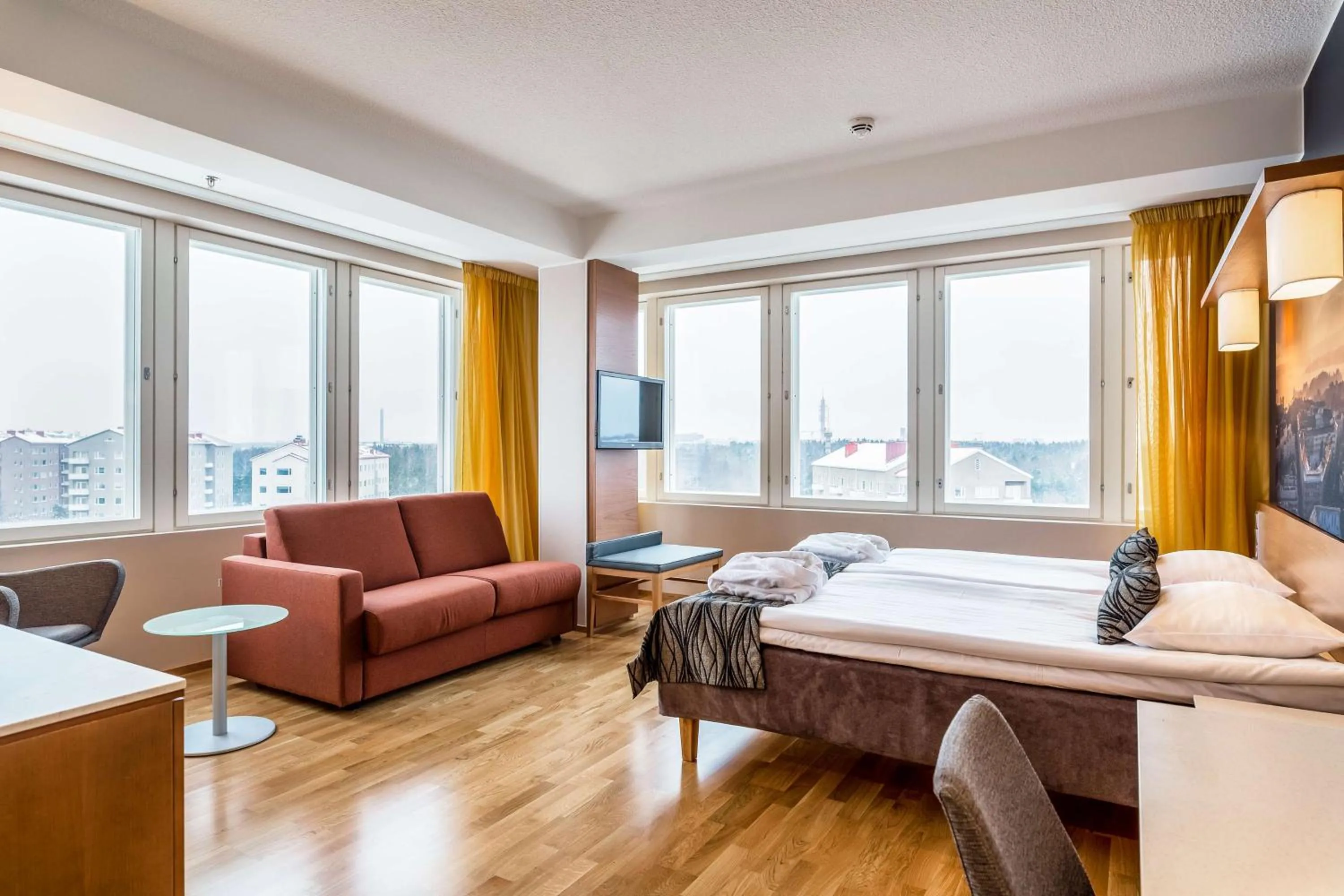 Bedroom, Bed in Scandic Meilahti