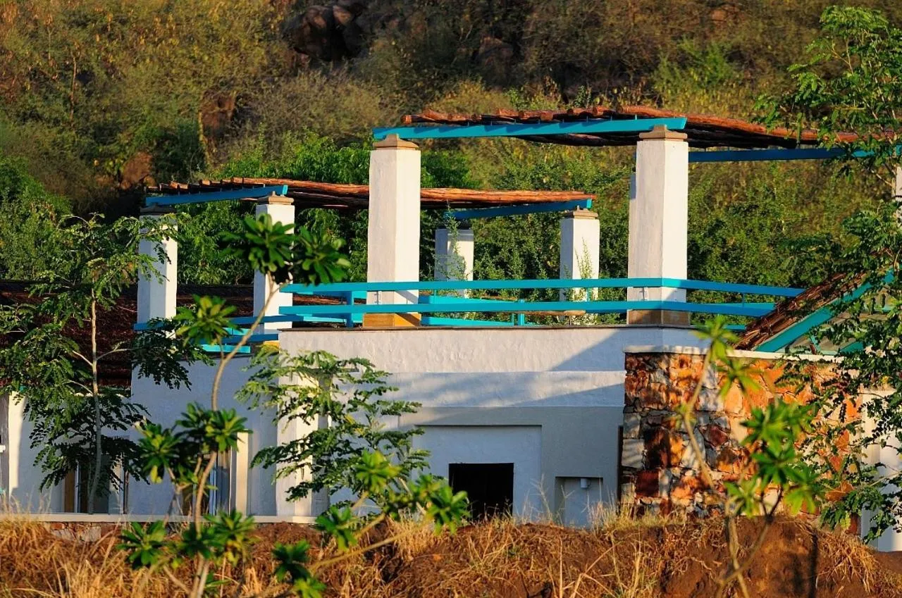 Restaurant/places to eat in Trees N Tigers Luxury Wildlife Lodge