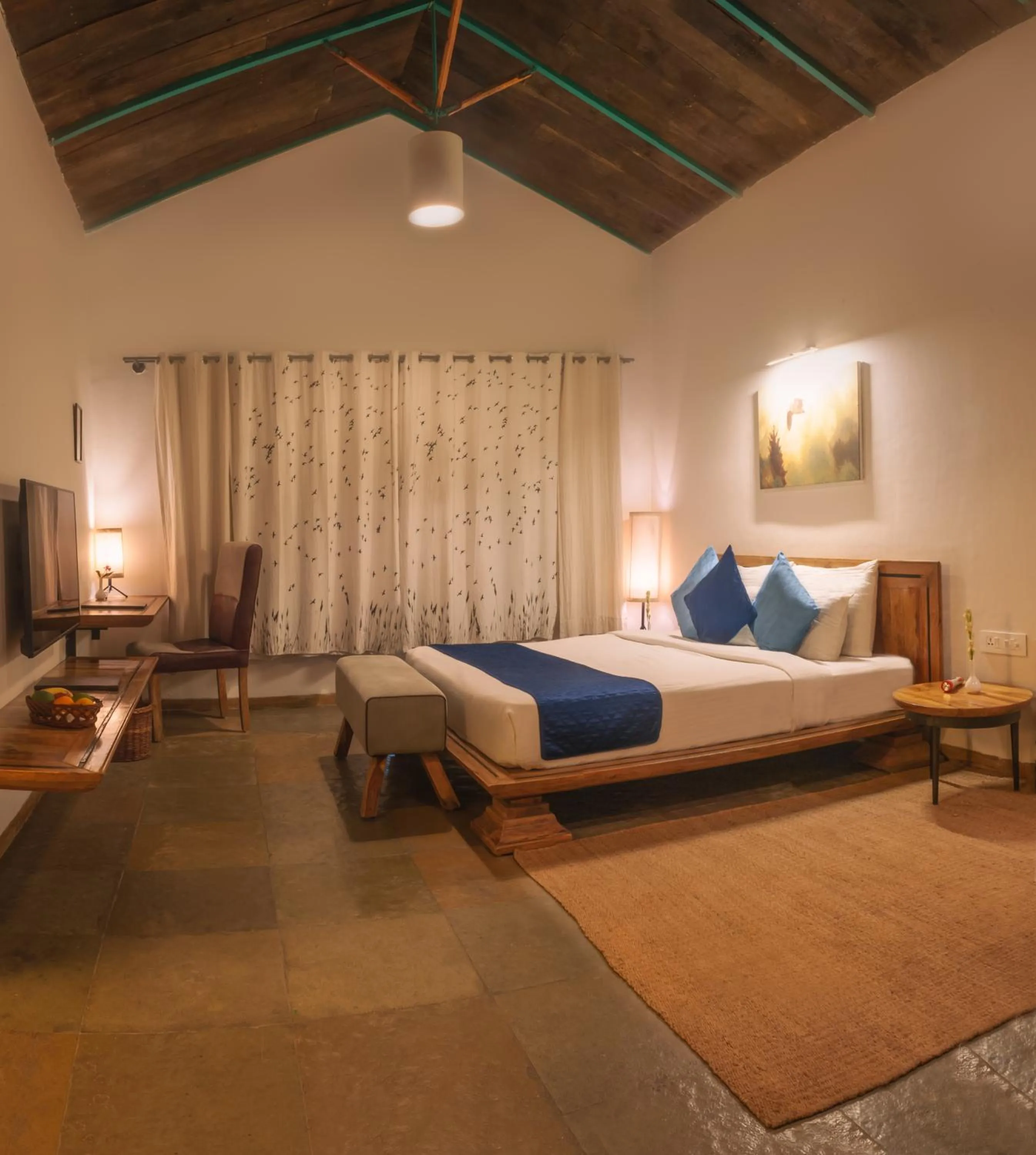 Bed in Trees N Tigers Luxury Wildlife Lodge