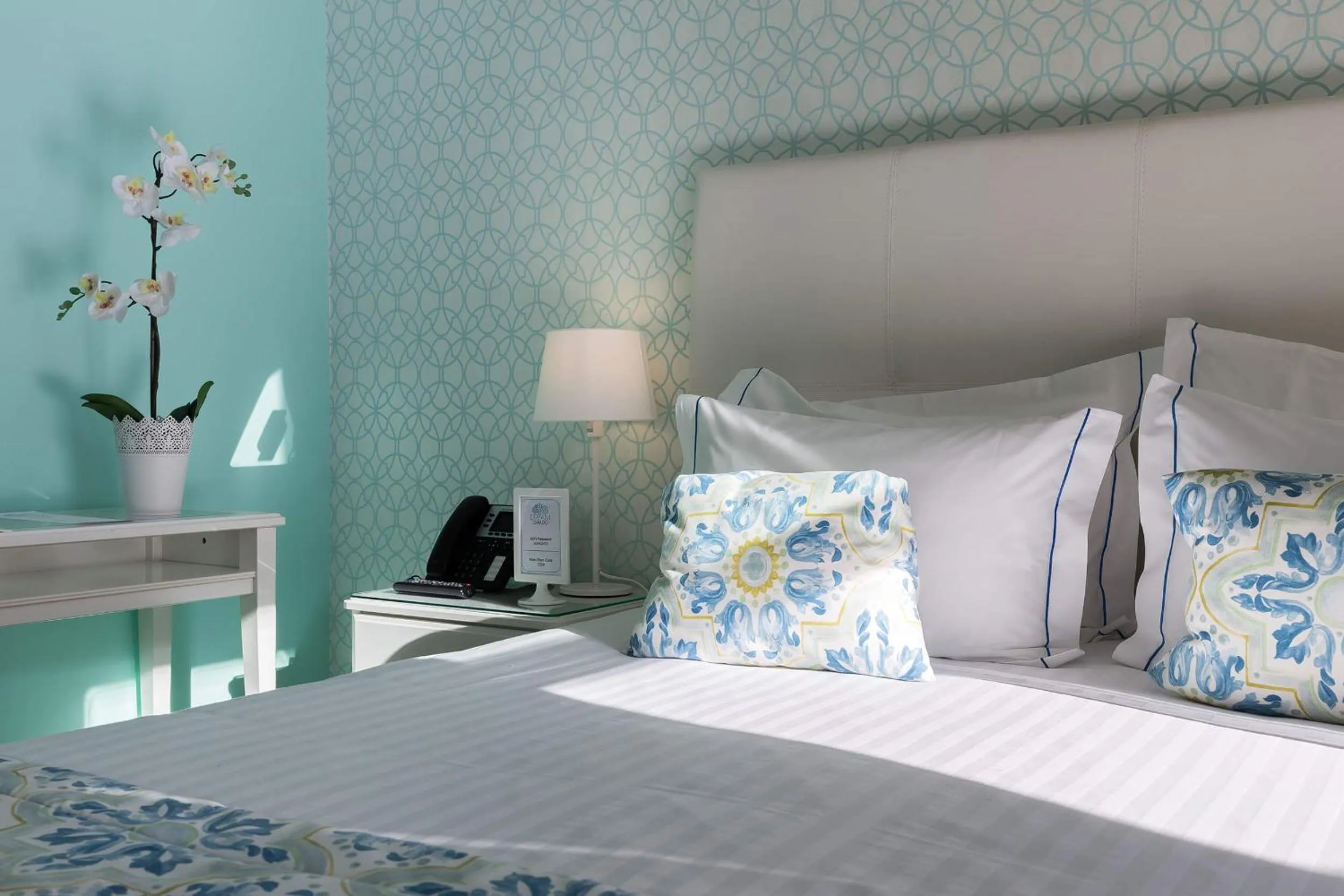 Decorative detail, Bed in Dream Chiado Apartments