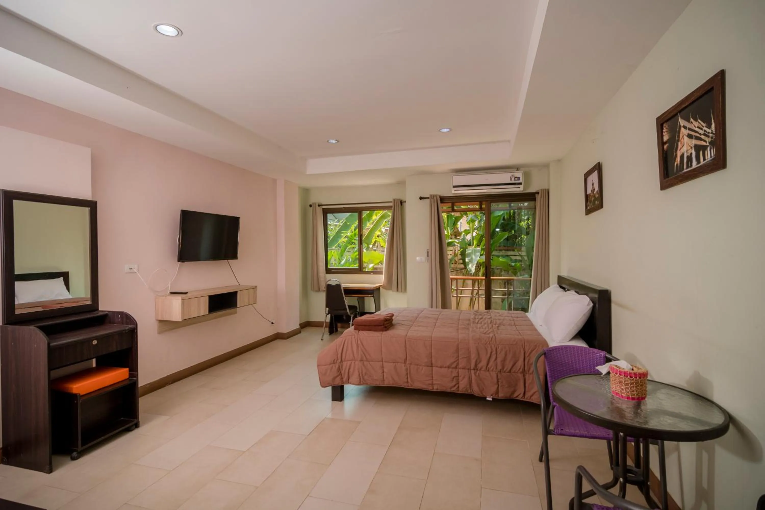 Bed in Banlanna Hotel Lampang