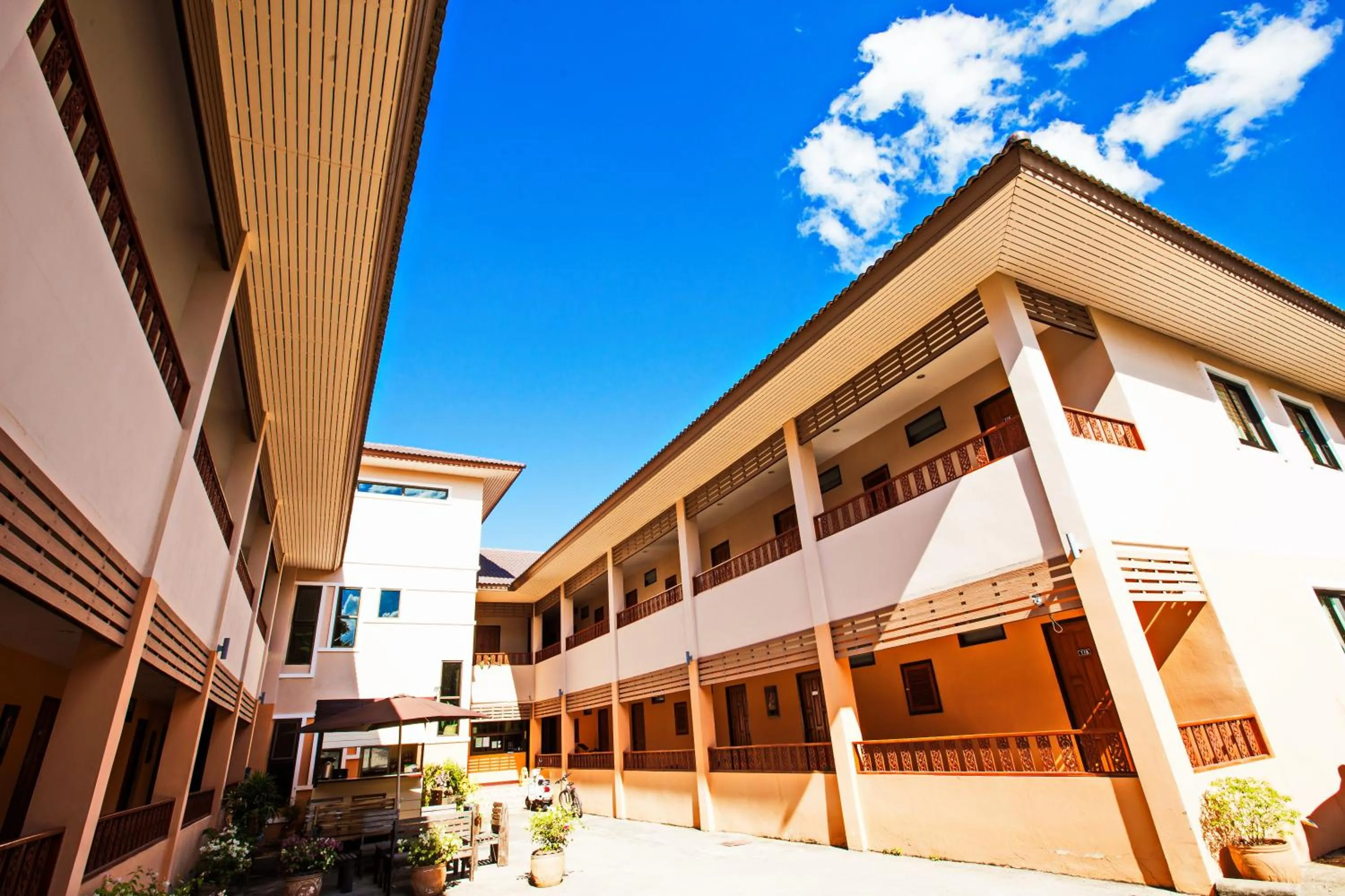 On site in Banlanna Hotel Lampang