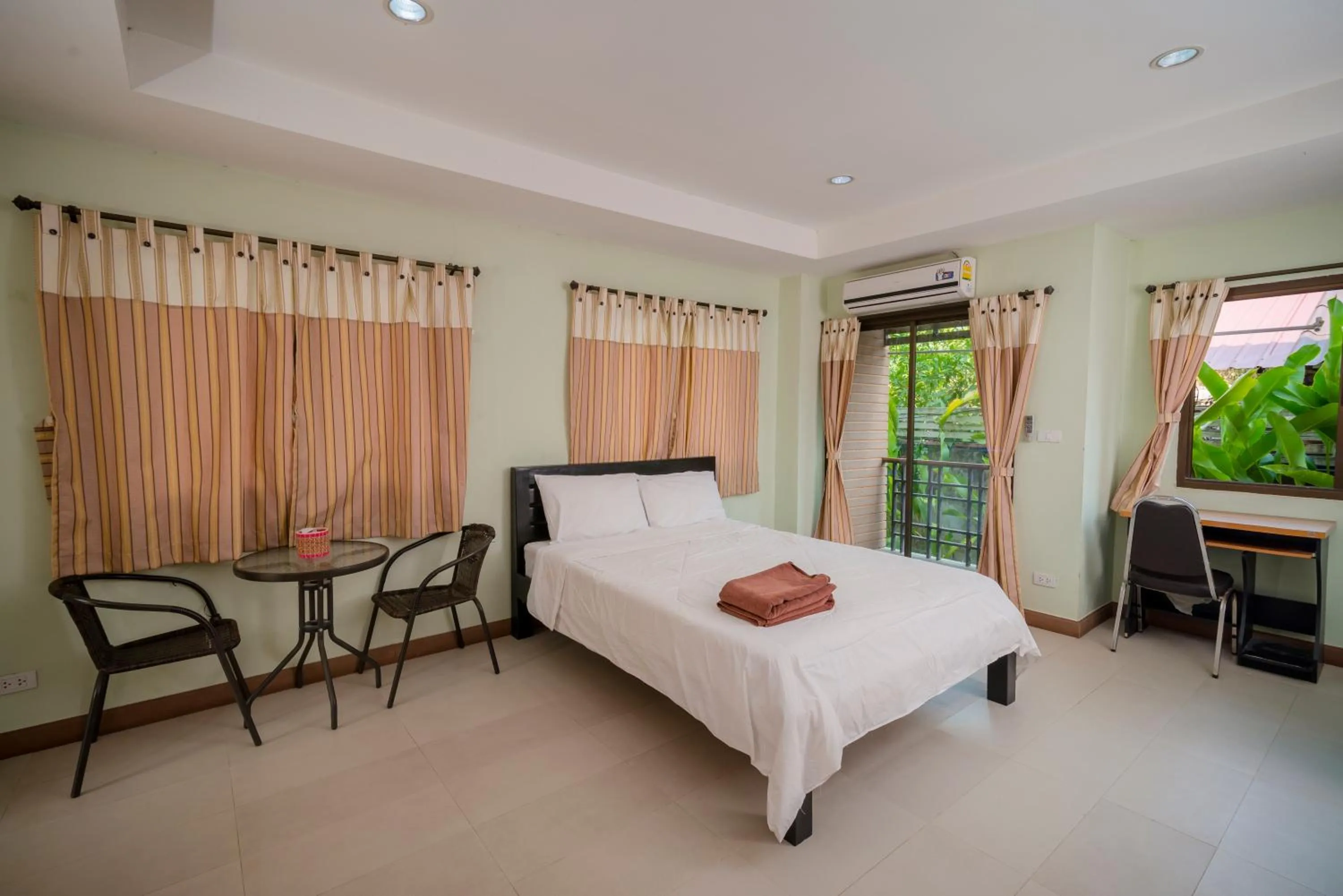 Bed in Banlanna Hotel Lampang