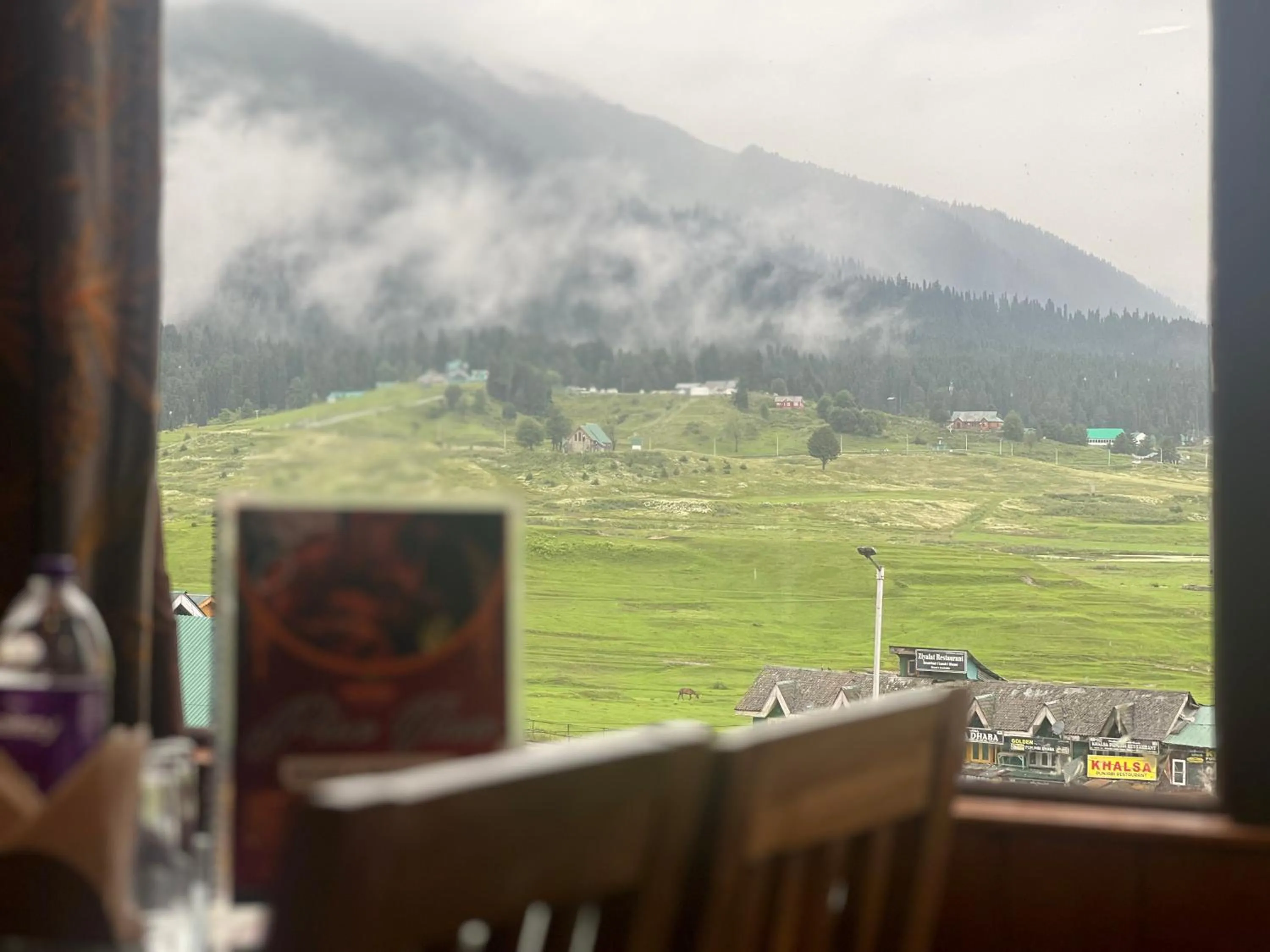 Breakfast in Pine View Resort