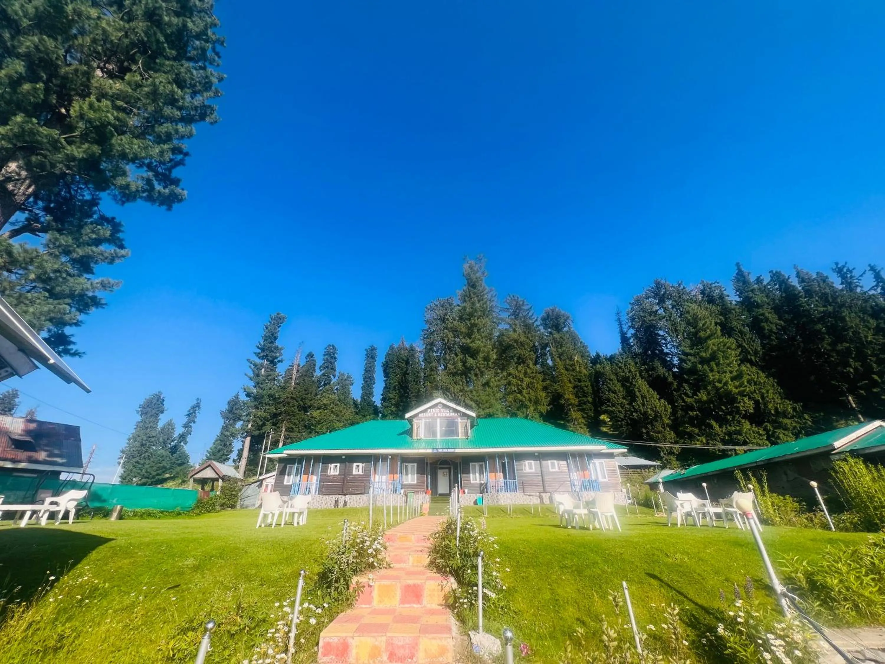 Property building in Pine View Resort