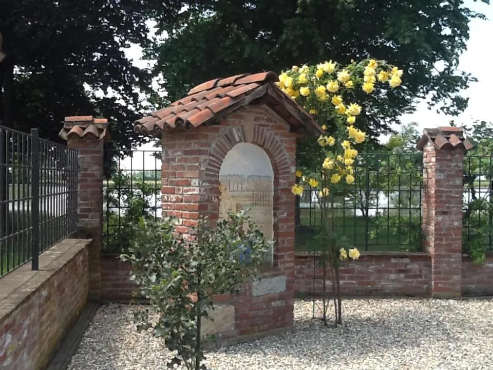 Spring in B&B Cascina Baraggione